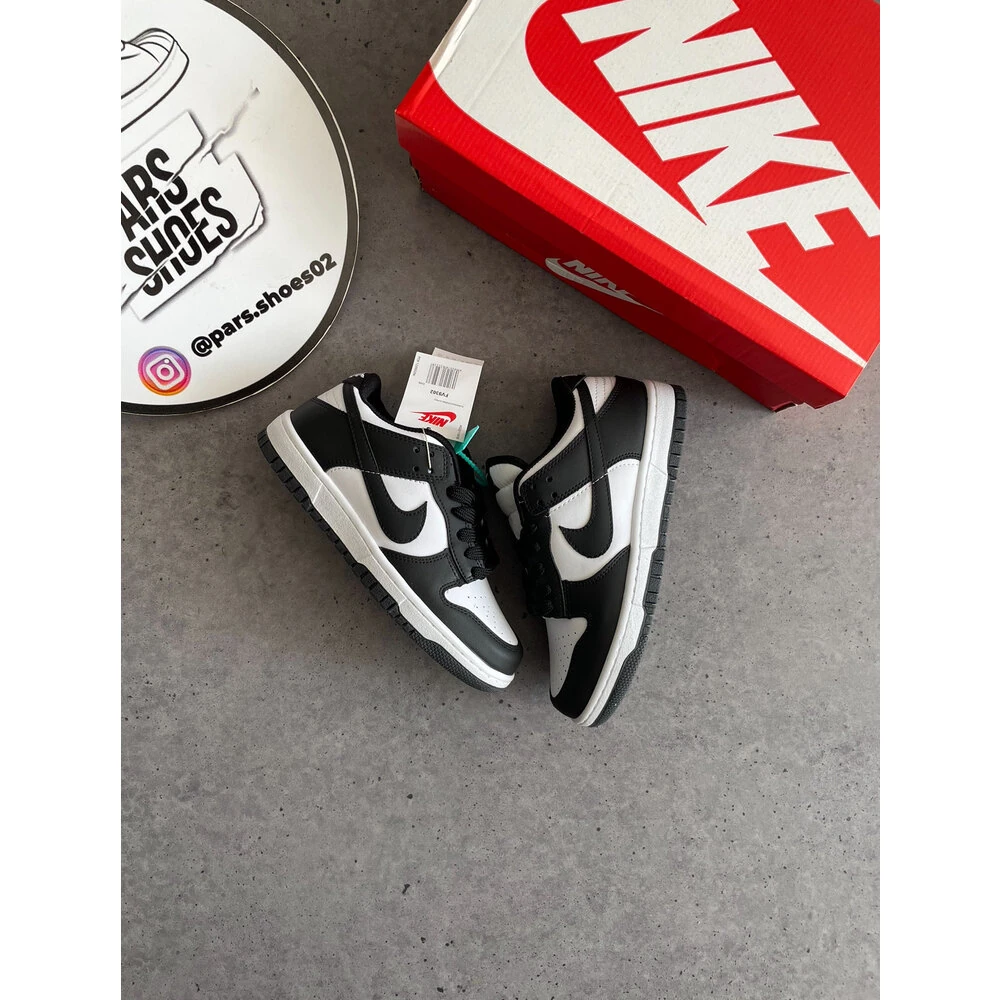 Nike Dunk Low 'Panda'