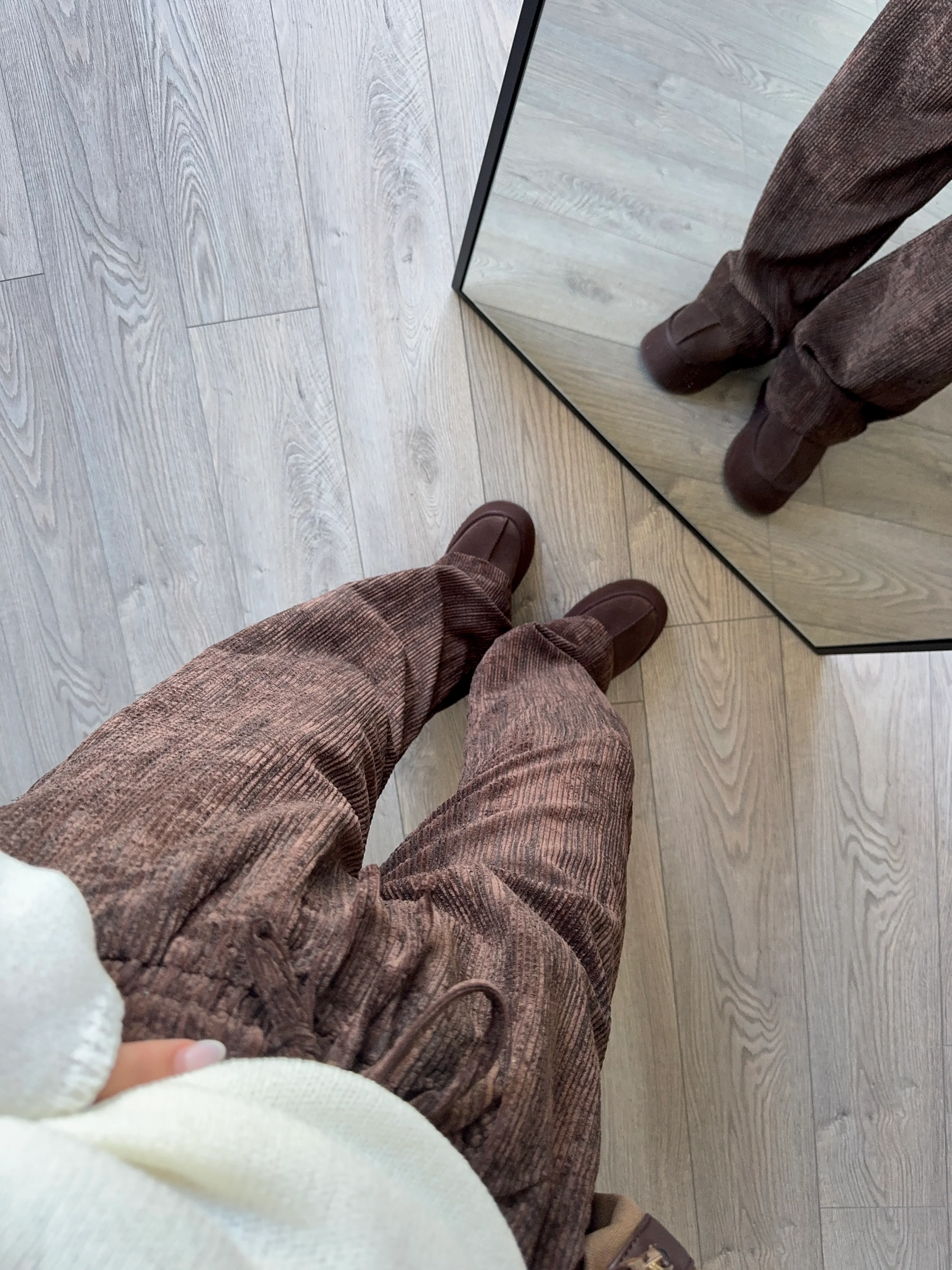 BELİ LONLASTİKLİ KADİFE PANTOLON 