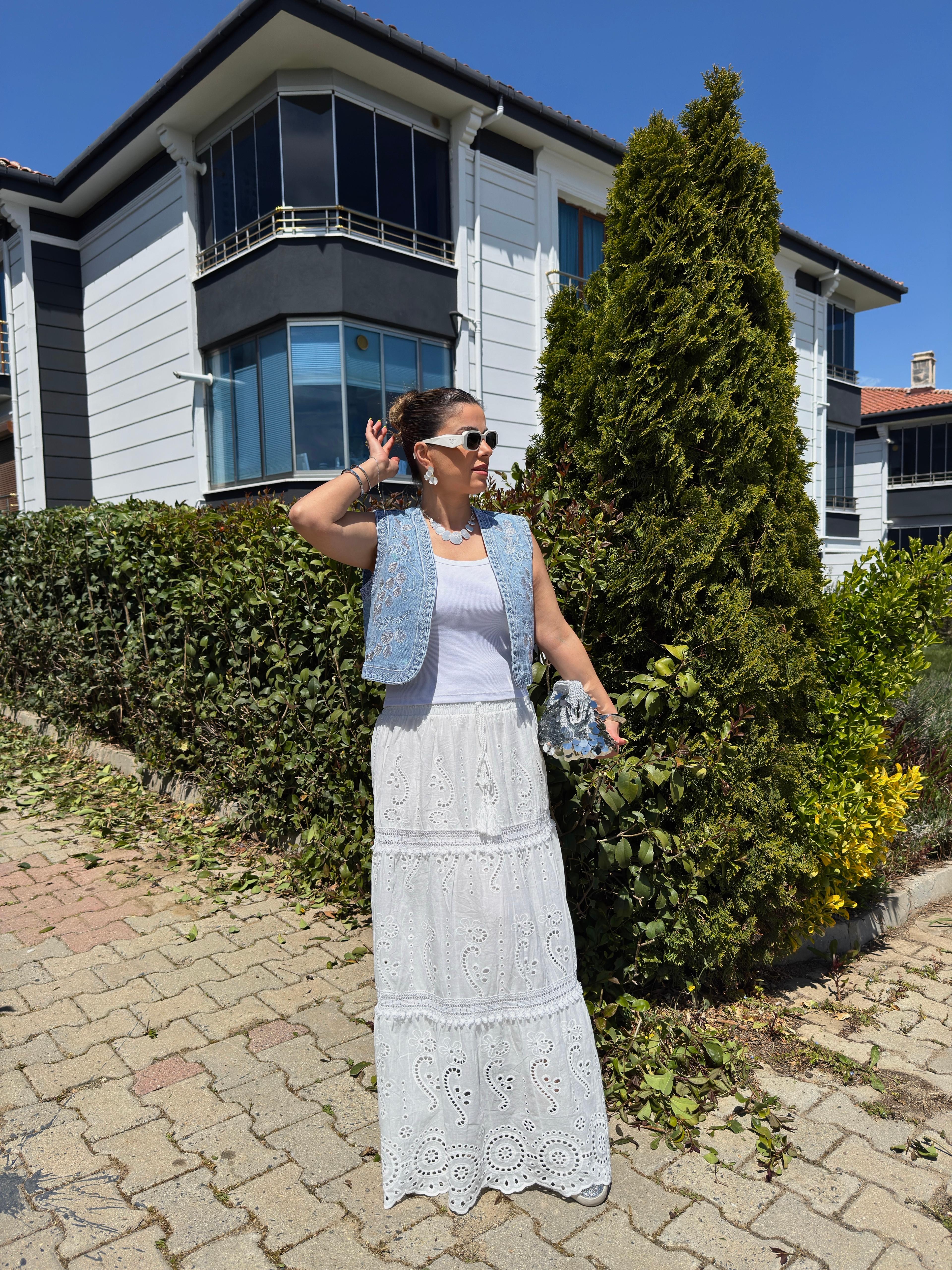 BEYAZ İŞLEMELİ FİSTO MAXİ ETEK 