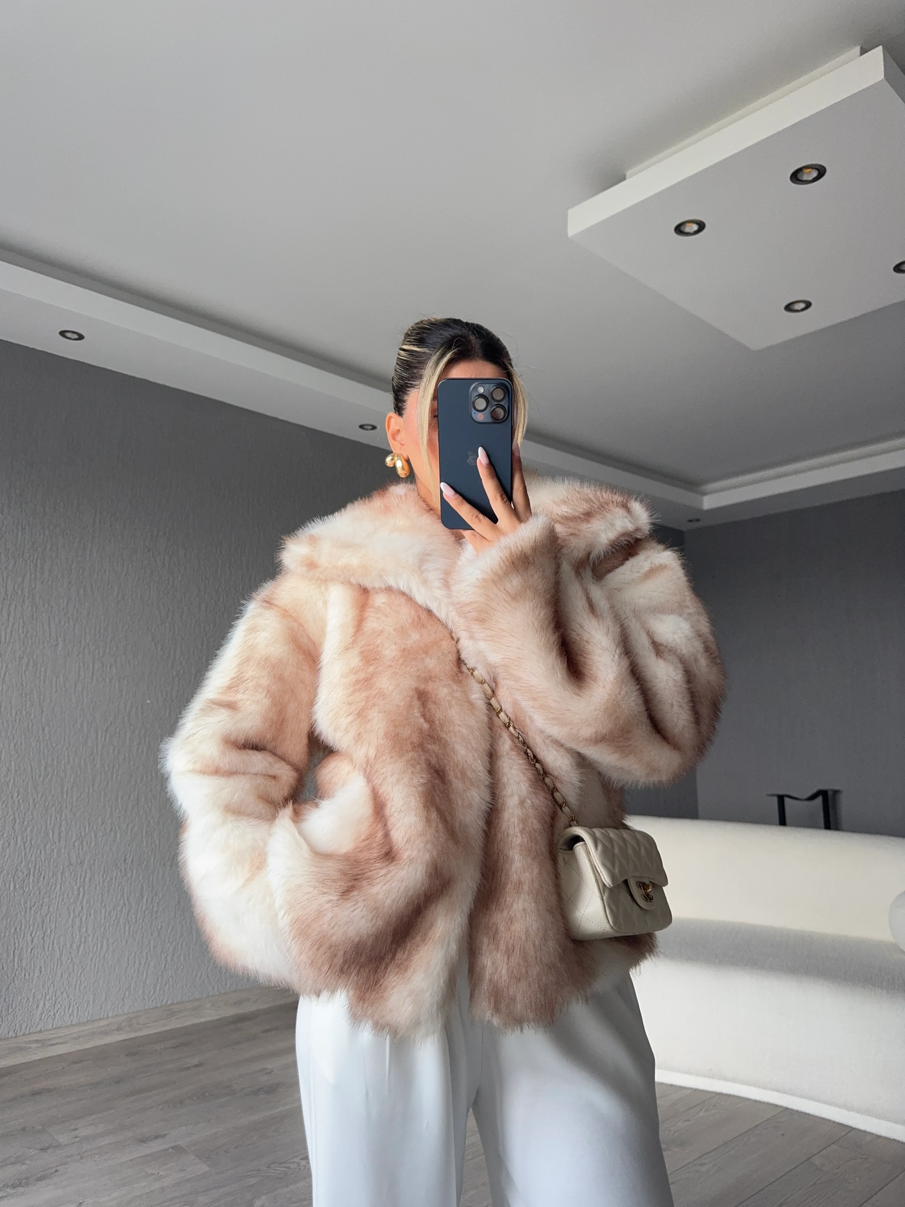 KAHVERENGİ GEÇİŞLİ KREM KÜRK 