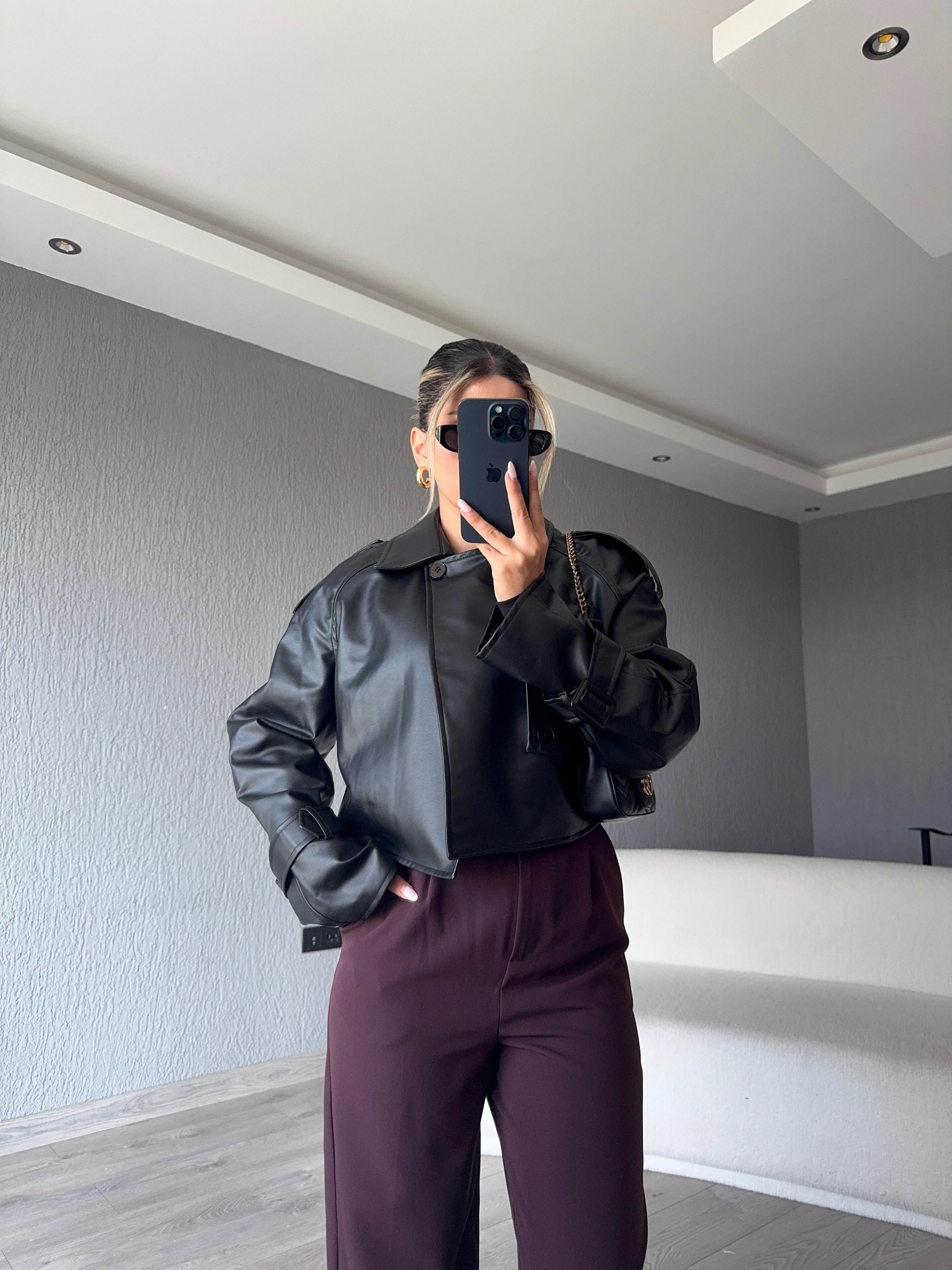 MARKA MODEL ÖNÜ TEK DÜĞMELİ DERİ CEKET