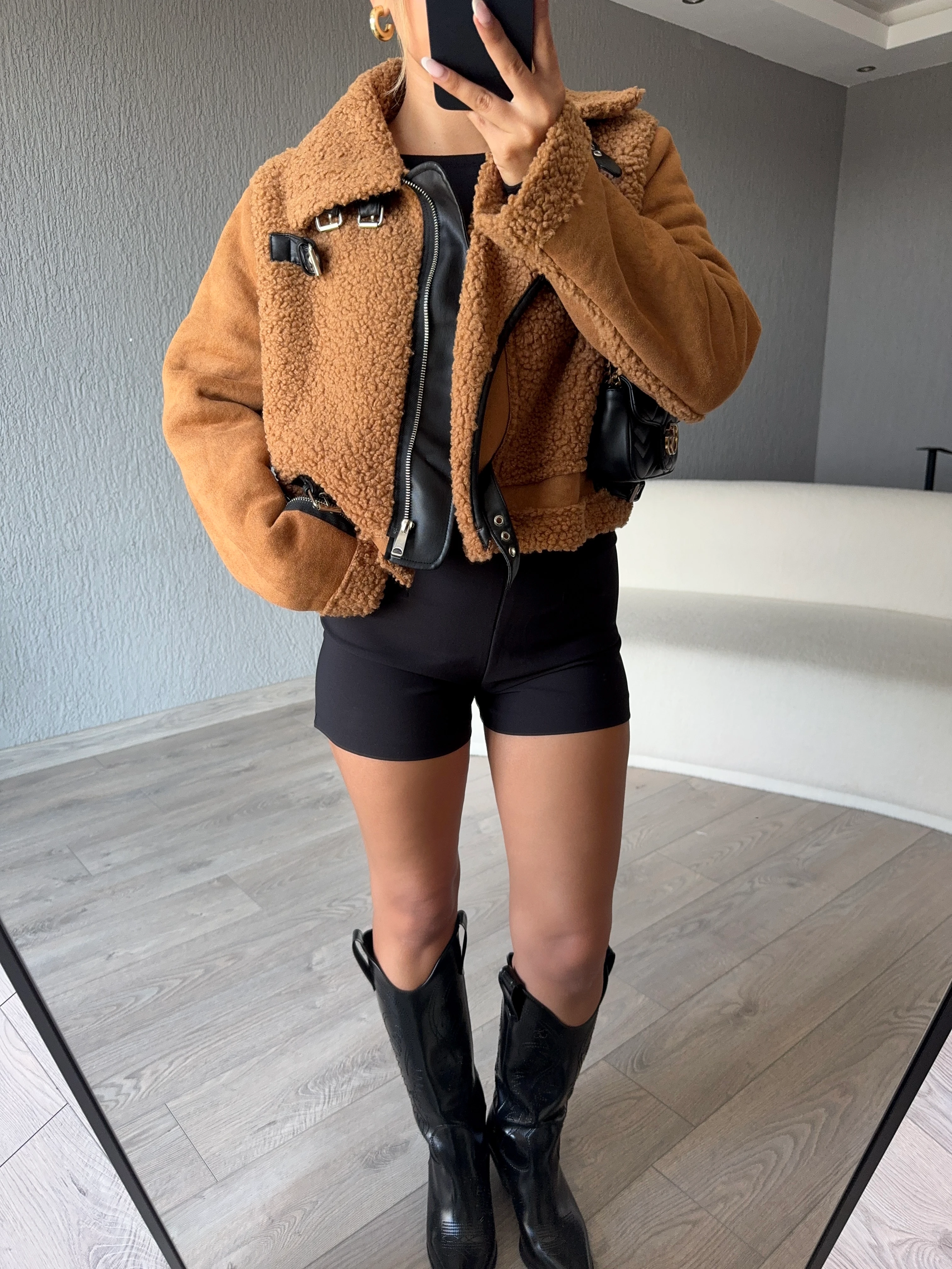 PELUŞ DETAYLI SÜET CEKET