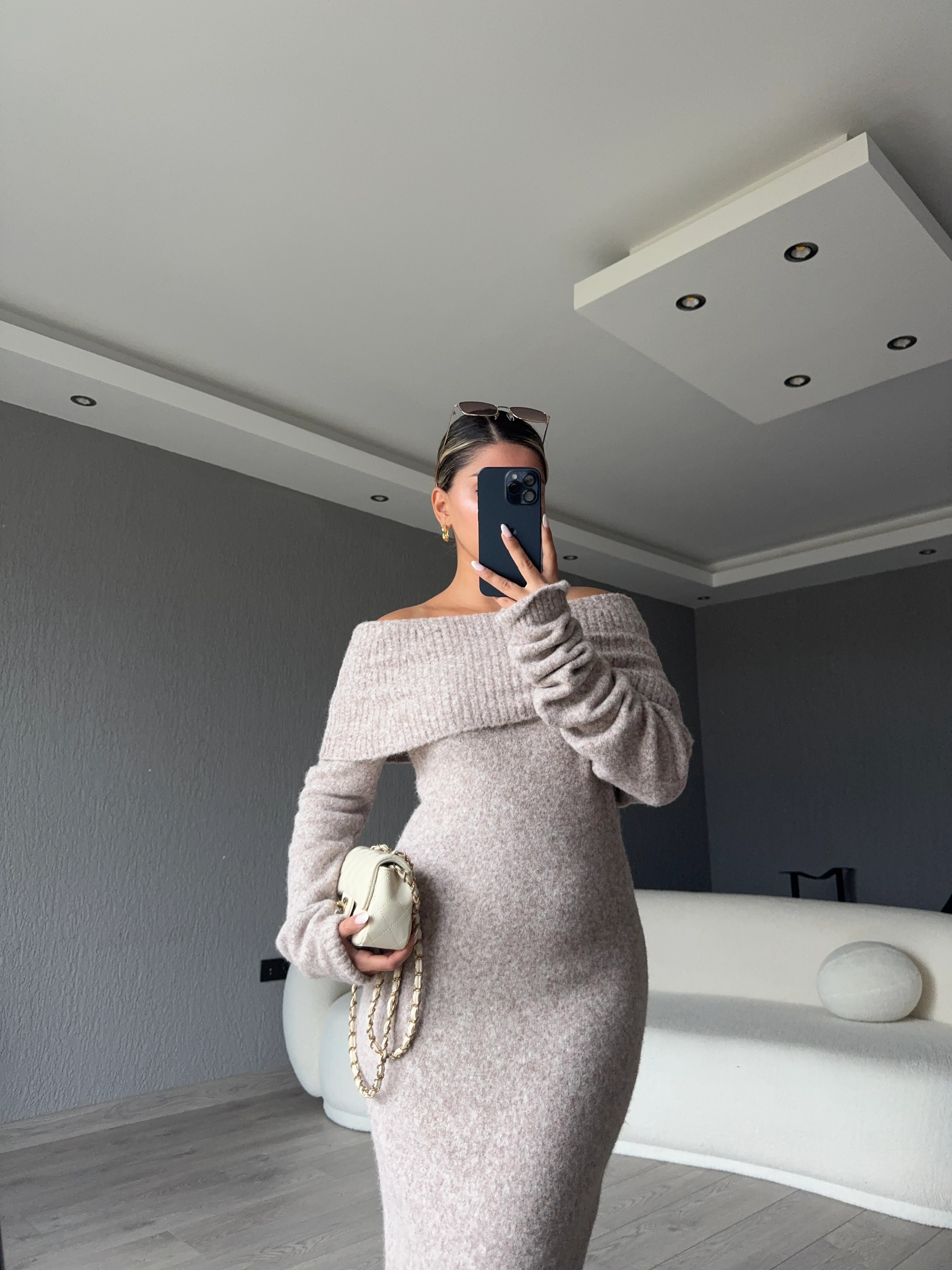 BARDOT YAKA YUMUŞAK DOKULU ELBİSE