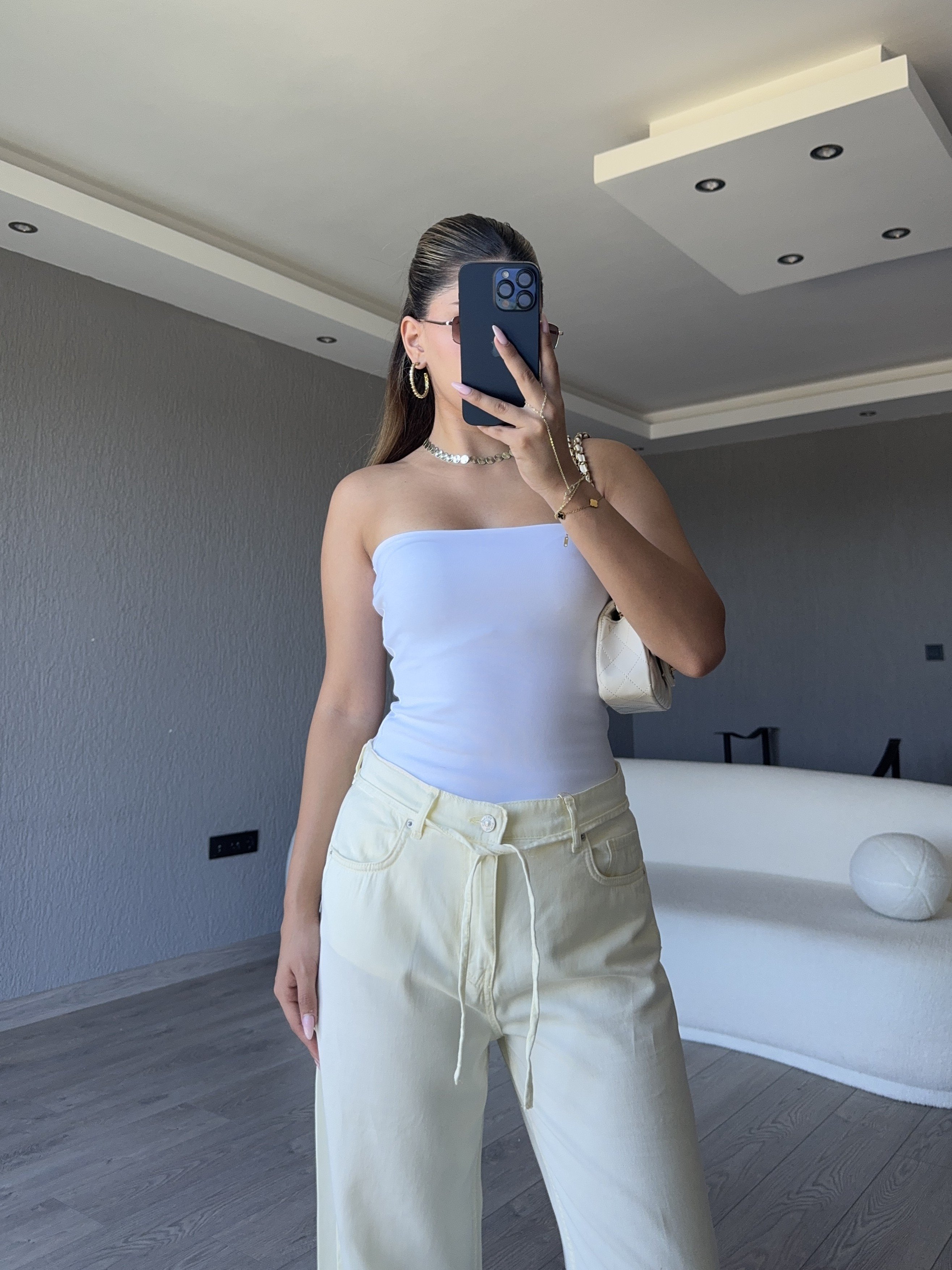 BEYAZ STRAPLEZ BODY