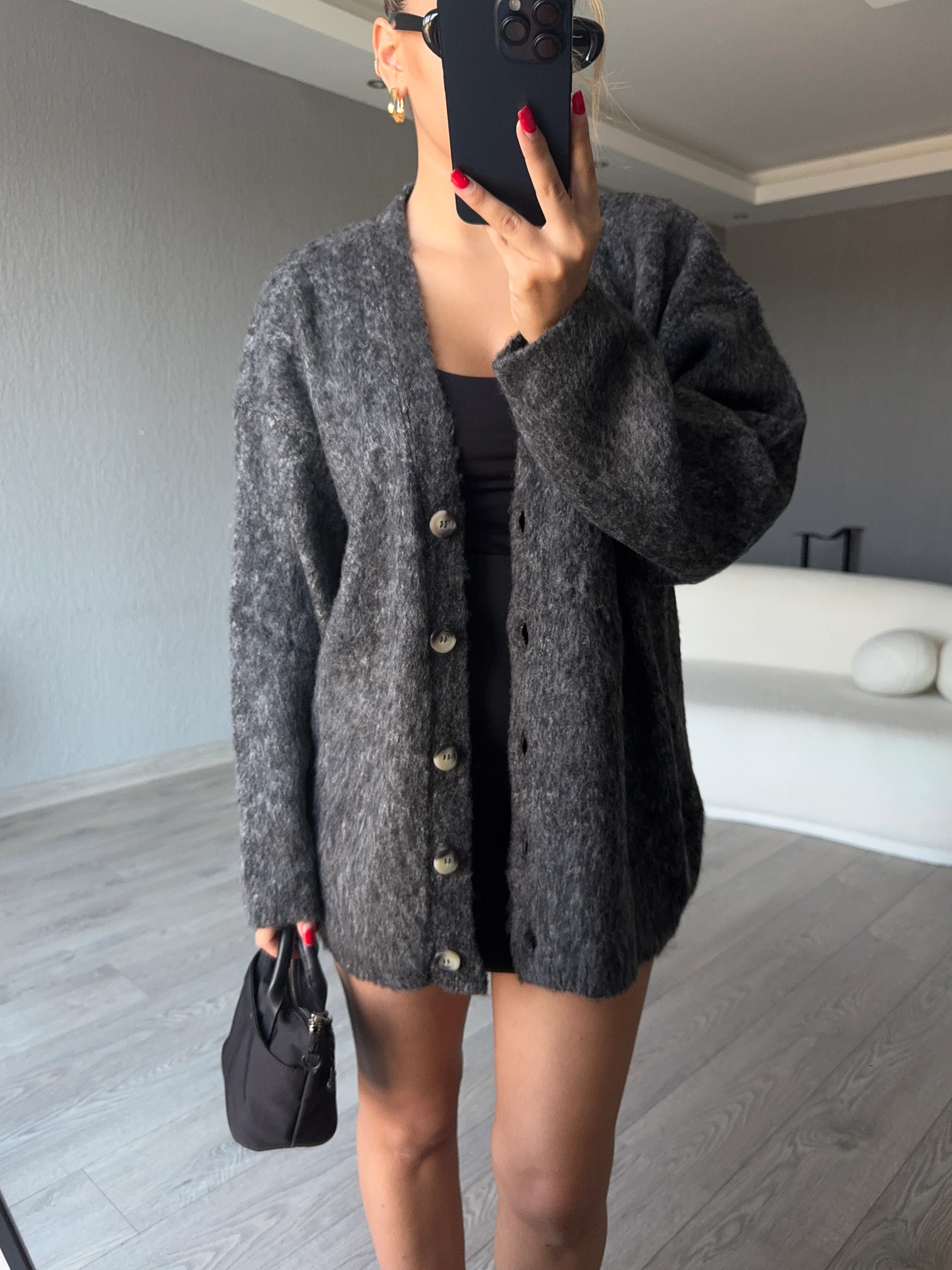 V YAKA ŞARDONLU TRİKO KIRKA