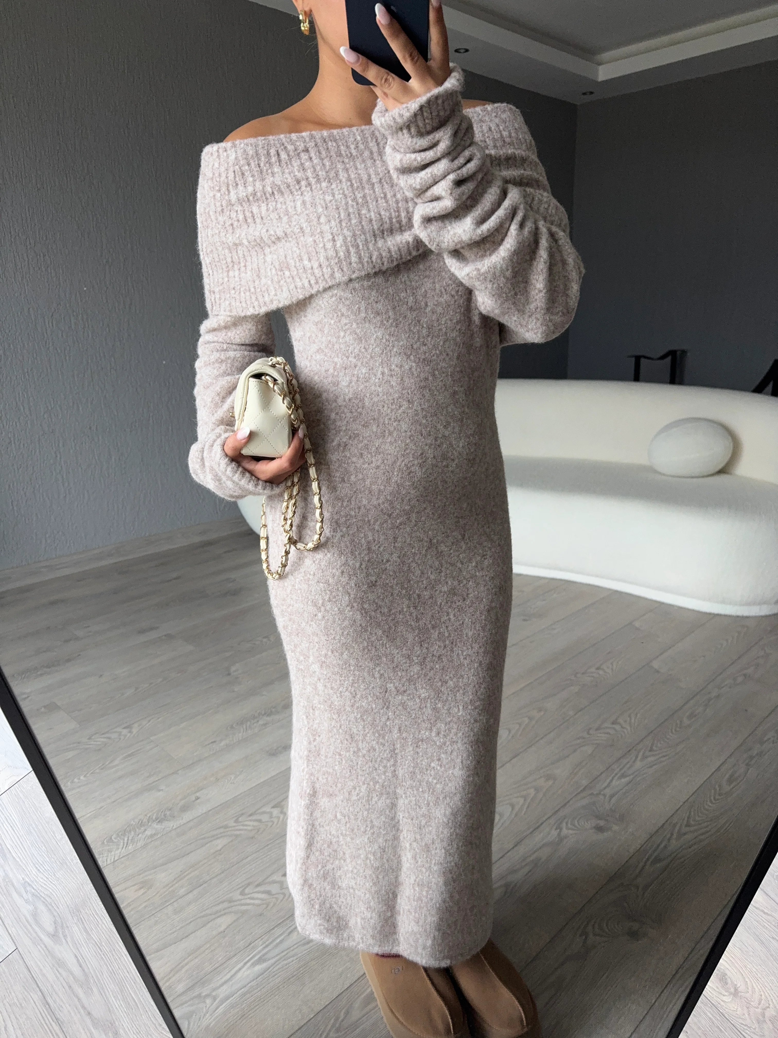 BARDOT YAKA YUMUŞAK DOKULU ELBİSE