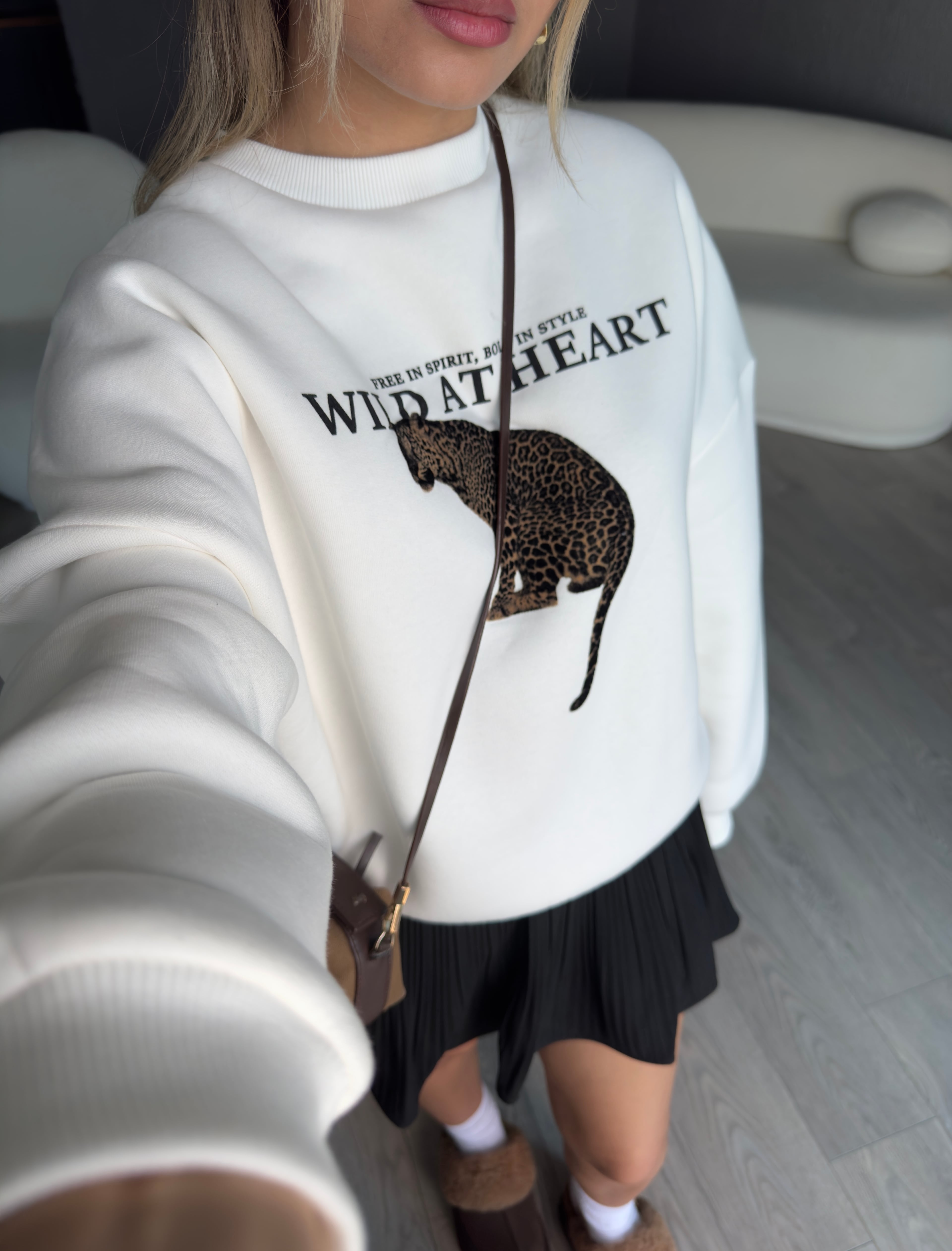 OVERSİZE ŞARDONLU LEOPAR DESENLİ SWEATSHİRT