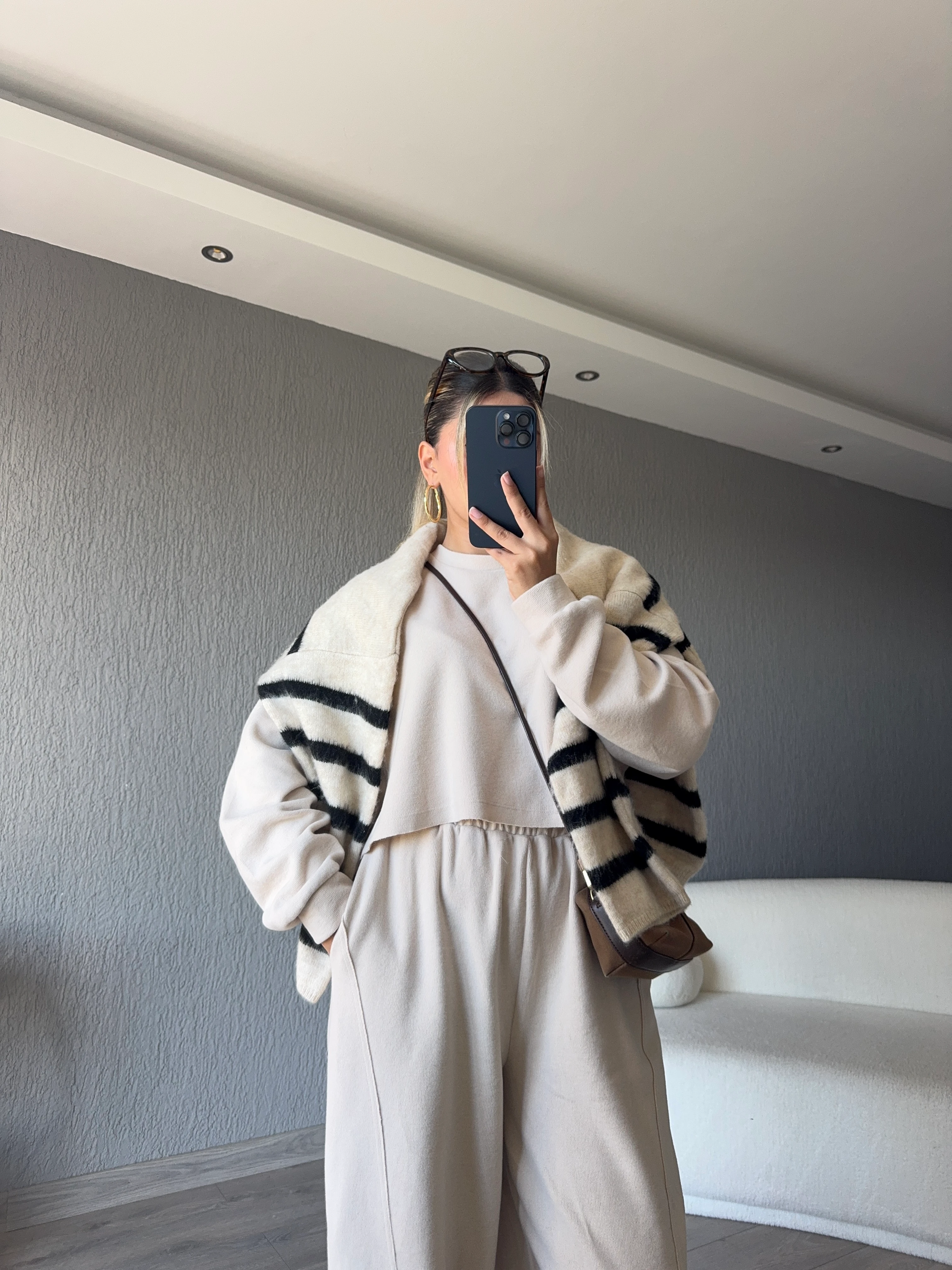 KADİFE DOKULU ALT ÜST TAKIM