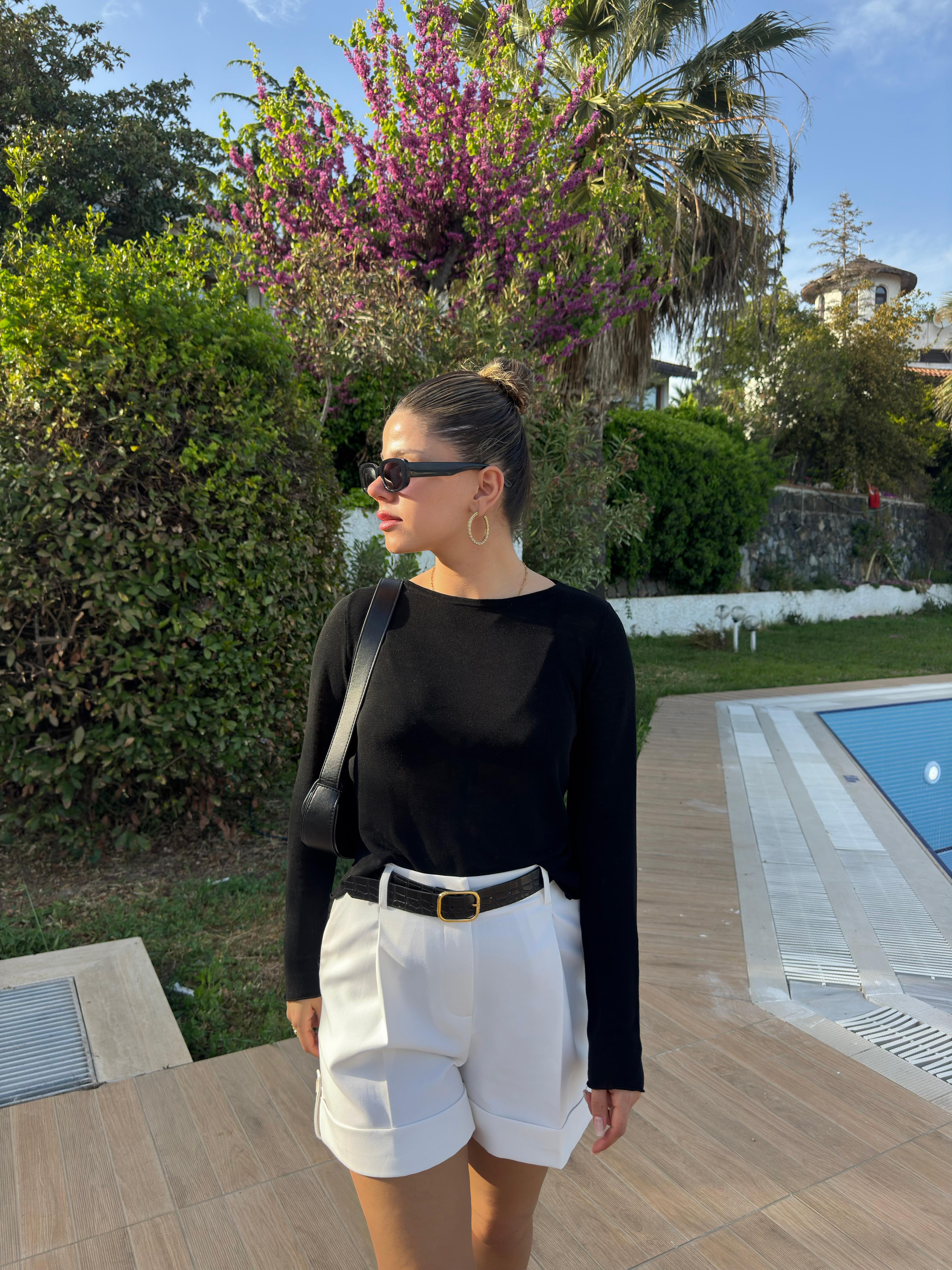 BEYAZ KEMERLİ YÜKSEL BEL ŞORT
