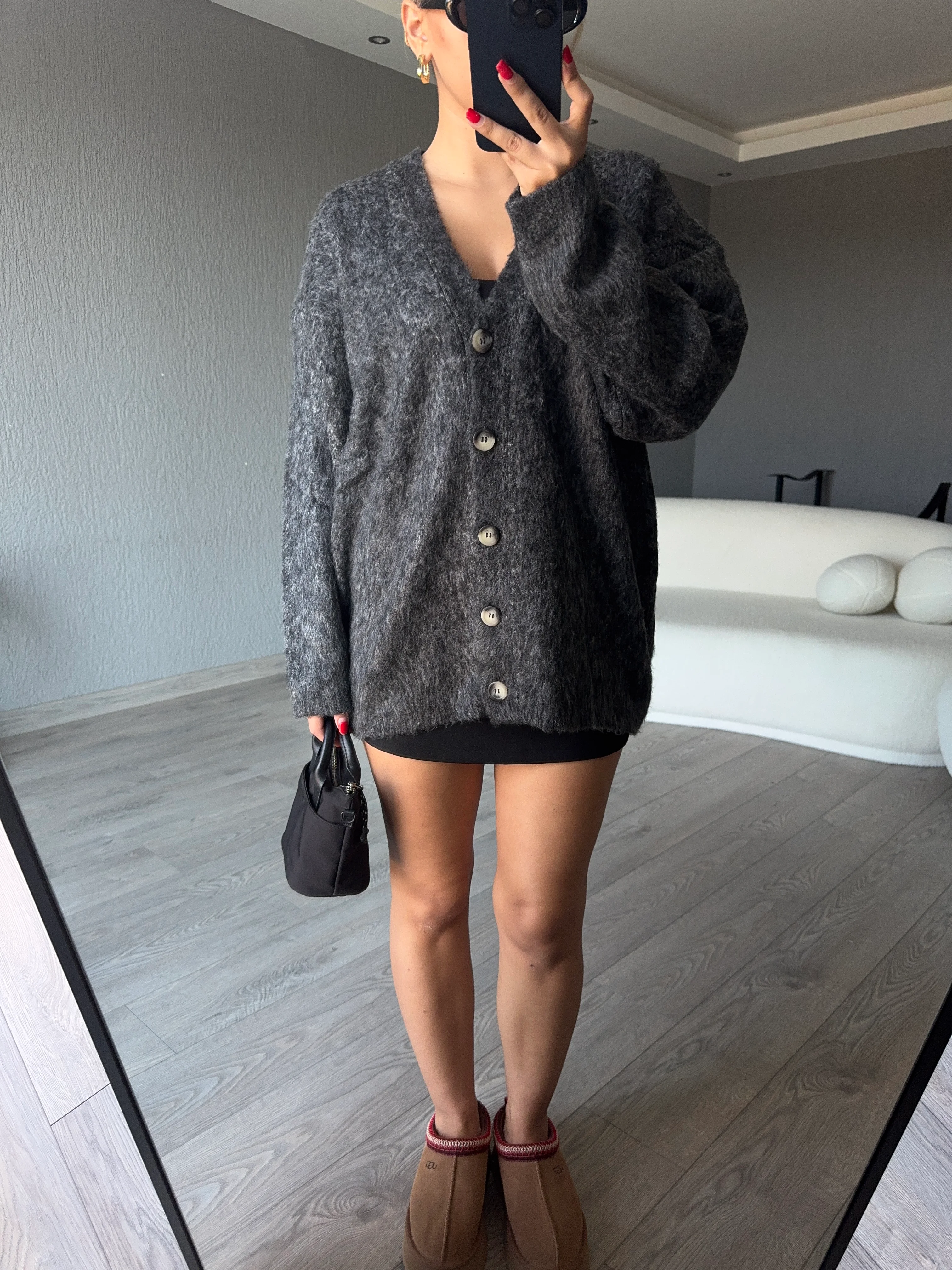 V YAKA ŞARDONLU TRİKO KIRKA