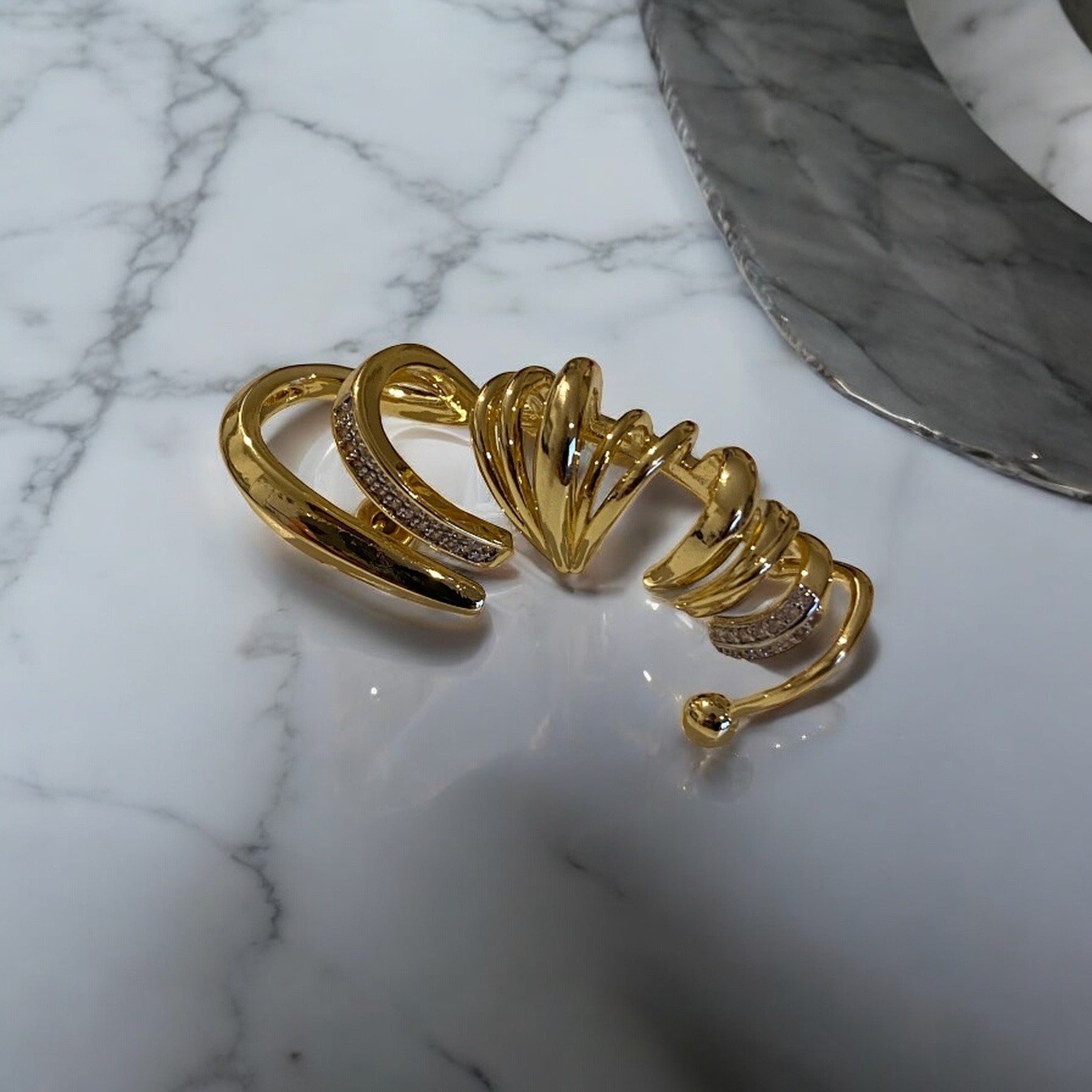 Spiral Zarafet Kıkırdak Küpe