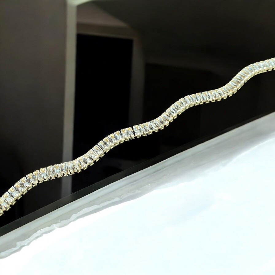 Dalgalı Su Yolu Bileklik(Altın Sarısı)