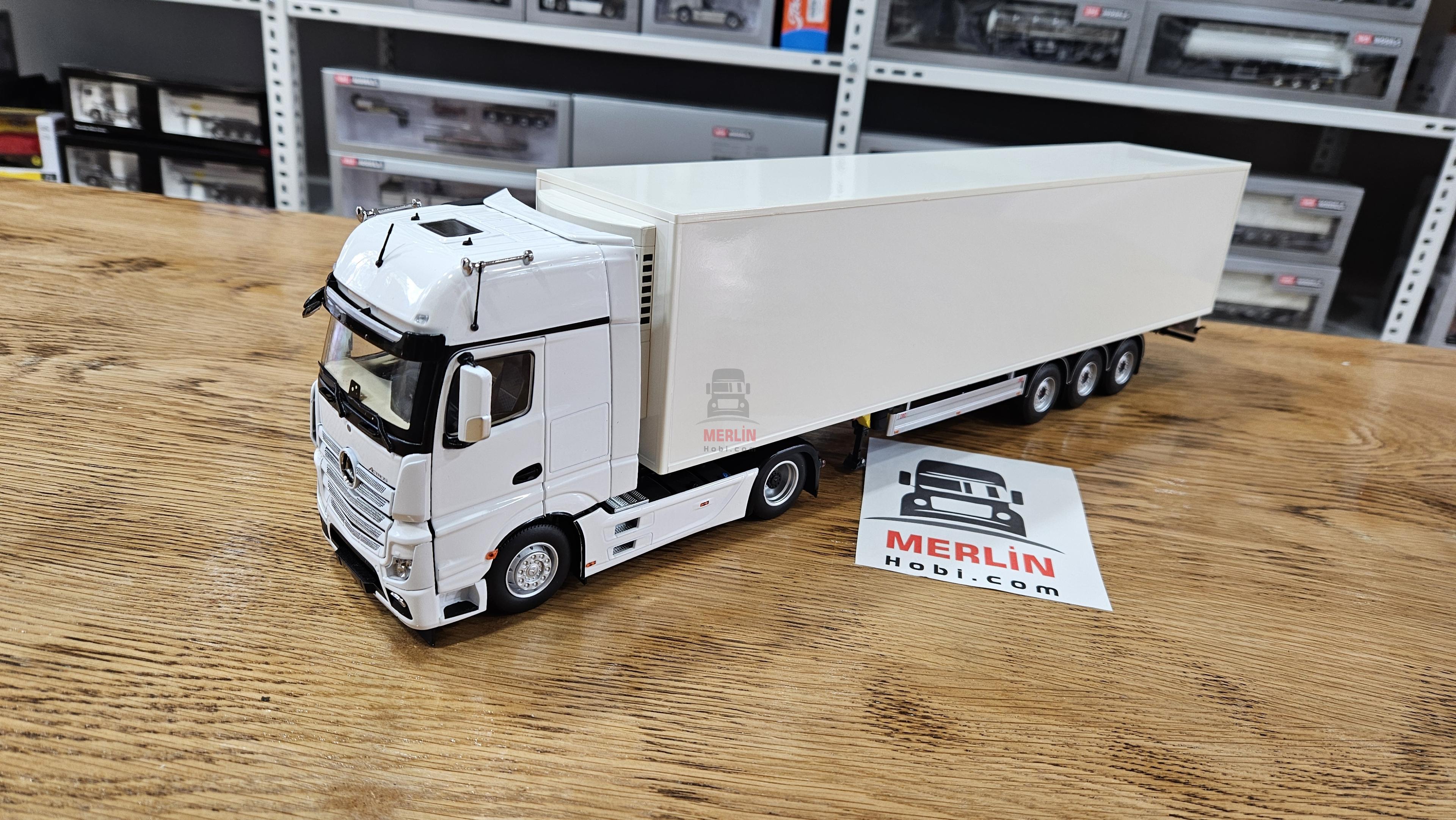 1/32 Marge Mercedes Actros Gigaspace 4x2 + Frigo Soğutuculu Dorse Beyaz Renk