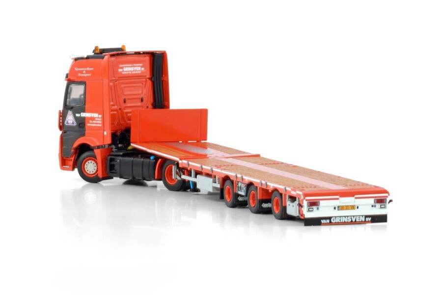 1/50 Van Grinsven; MERCEDES-BENZ ACTROS MP5 GIGA SPACE 4X2 FLATBED MEGA TRAILER - 3 AXLE - Lowbed