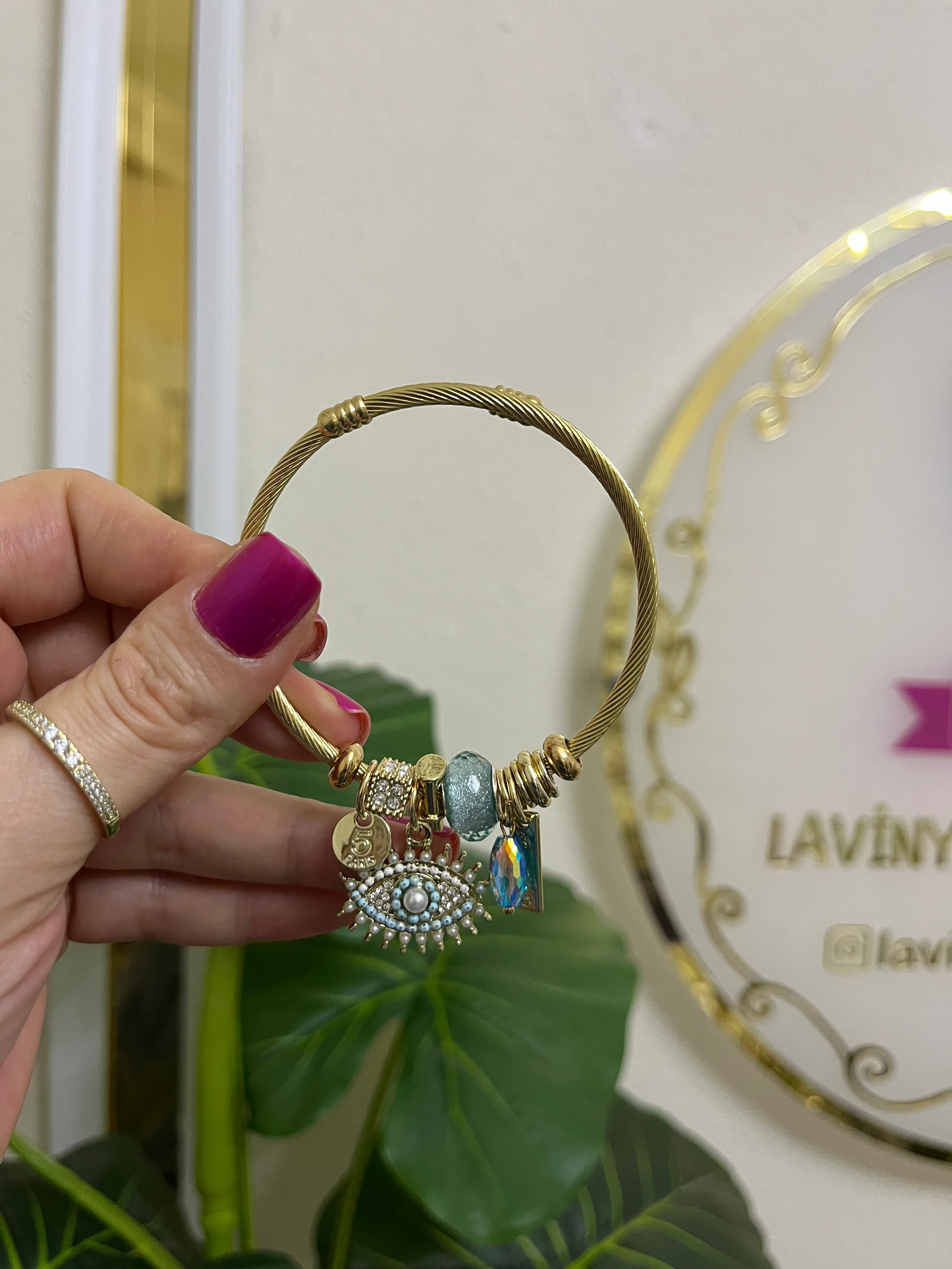 Charmlı bileklik-LAVİNYA