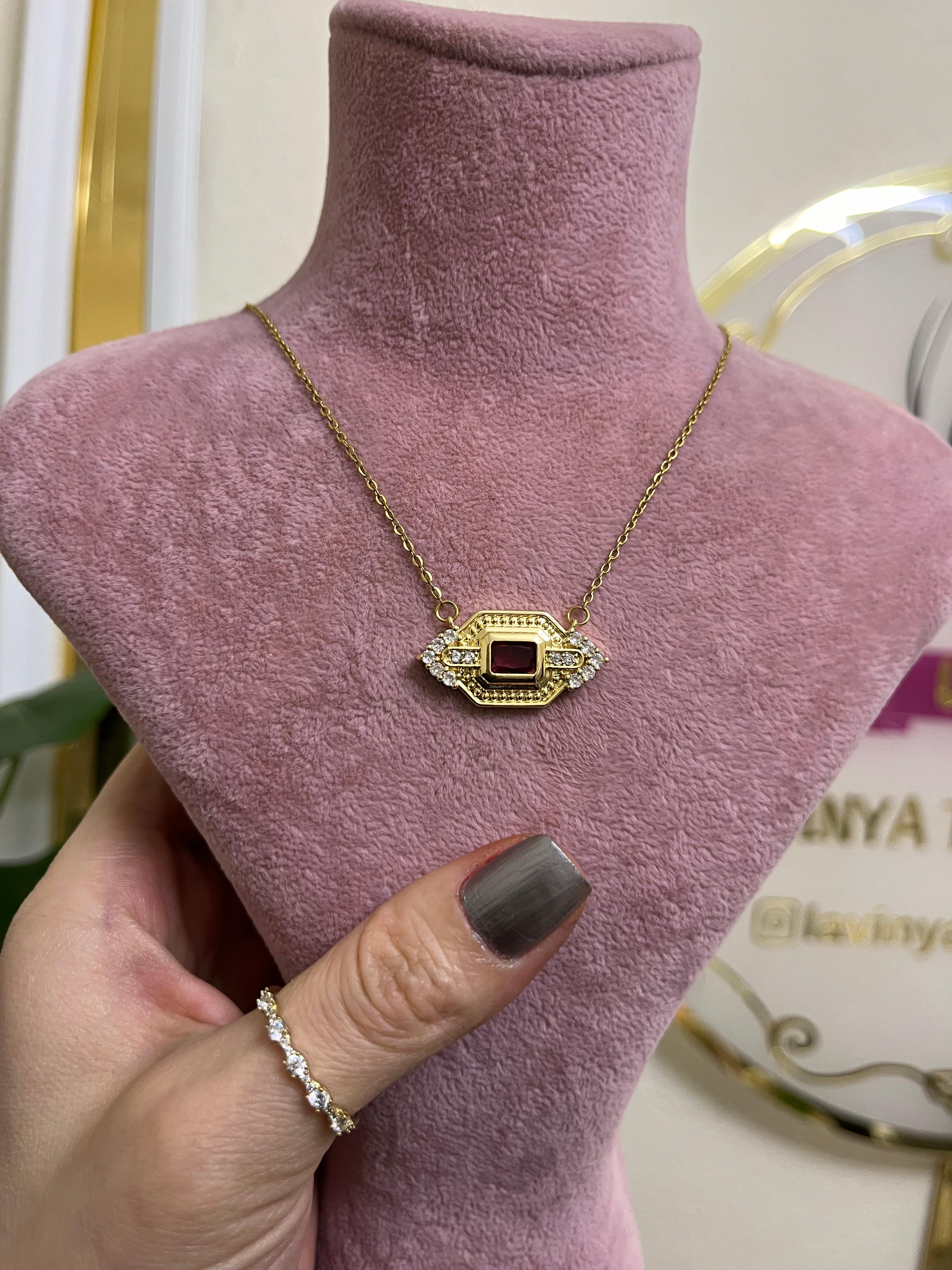 Taşlı çelik kolye-LAVİNYA