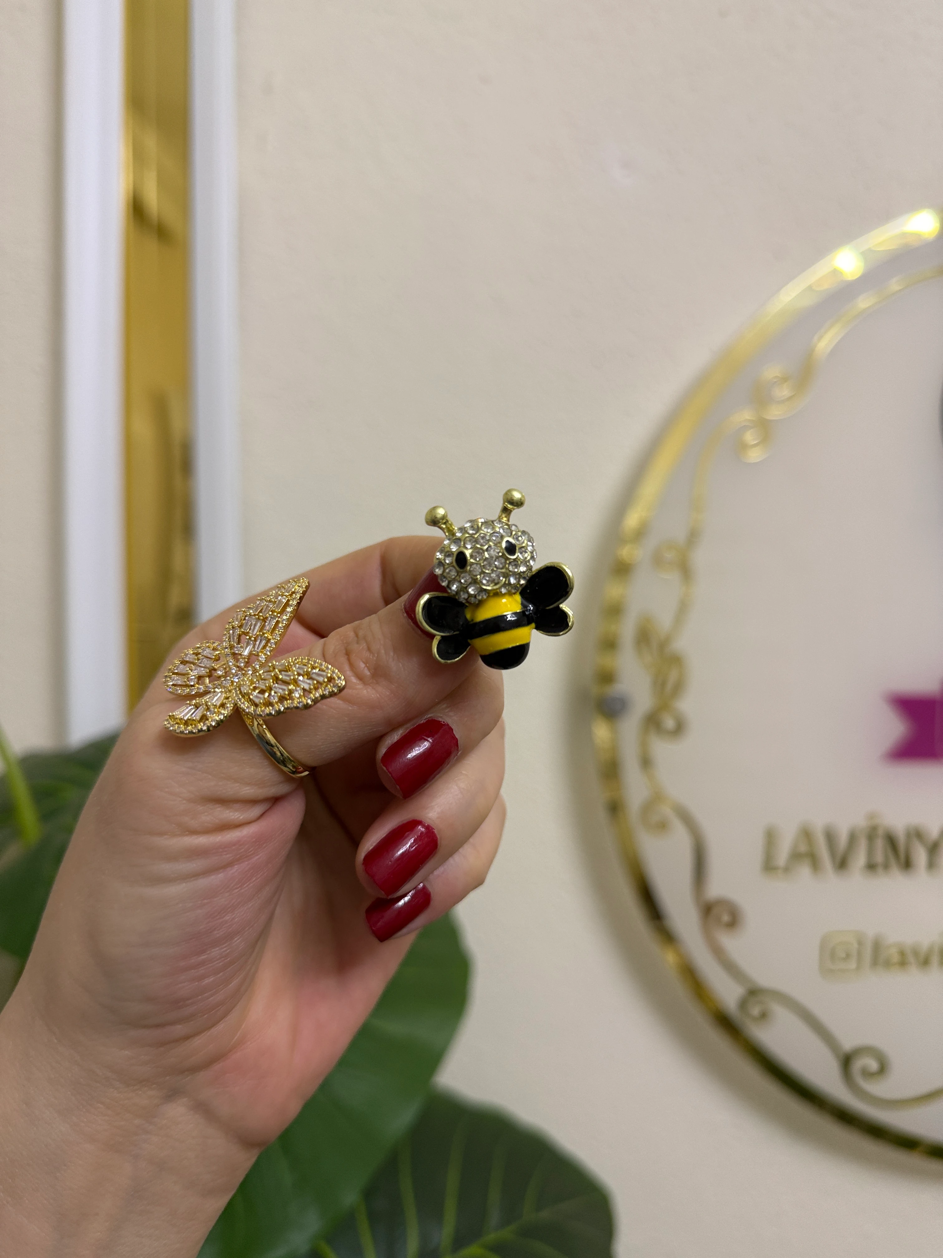 Premium broş-LAVİNYA