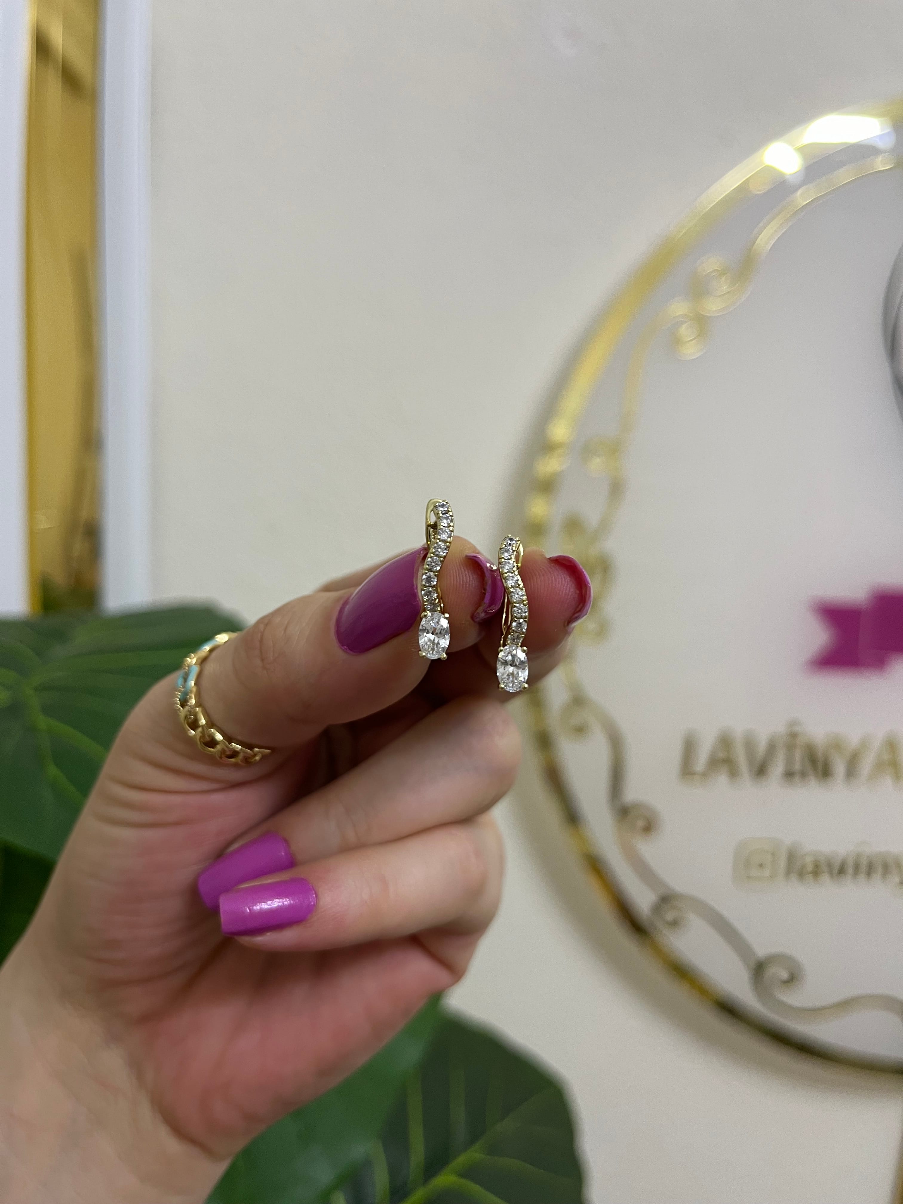 14k xuping dalgalı tektaş küpe-LAVİNYA