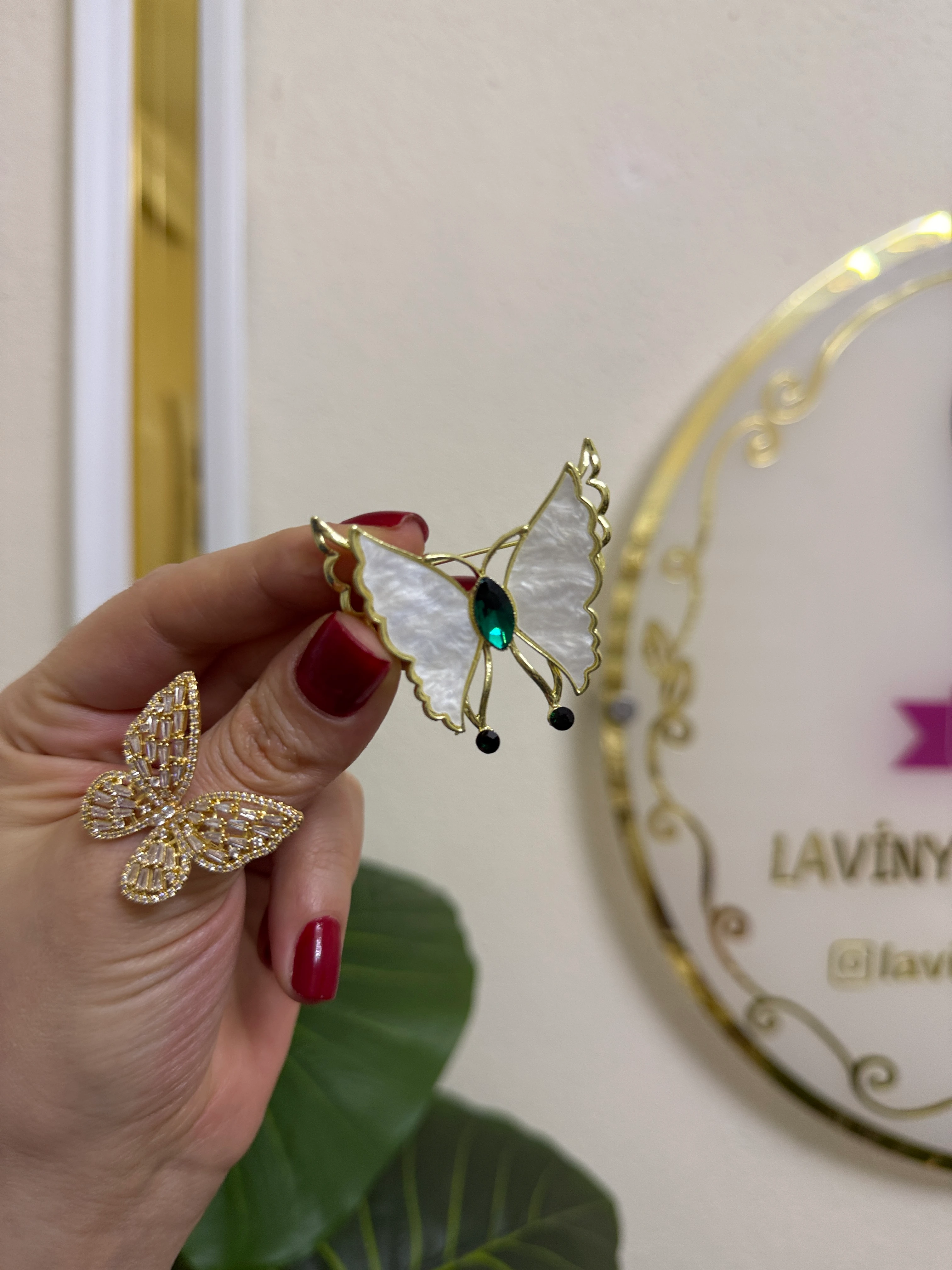 Premium broş-LAVİNYA