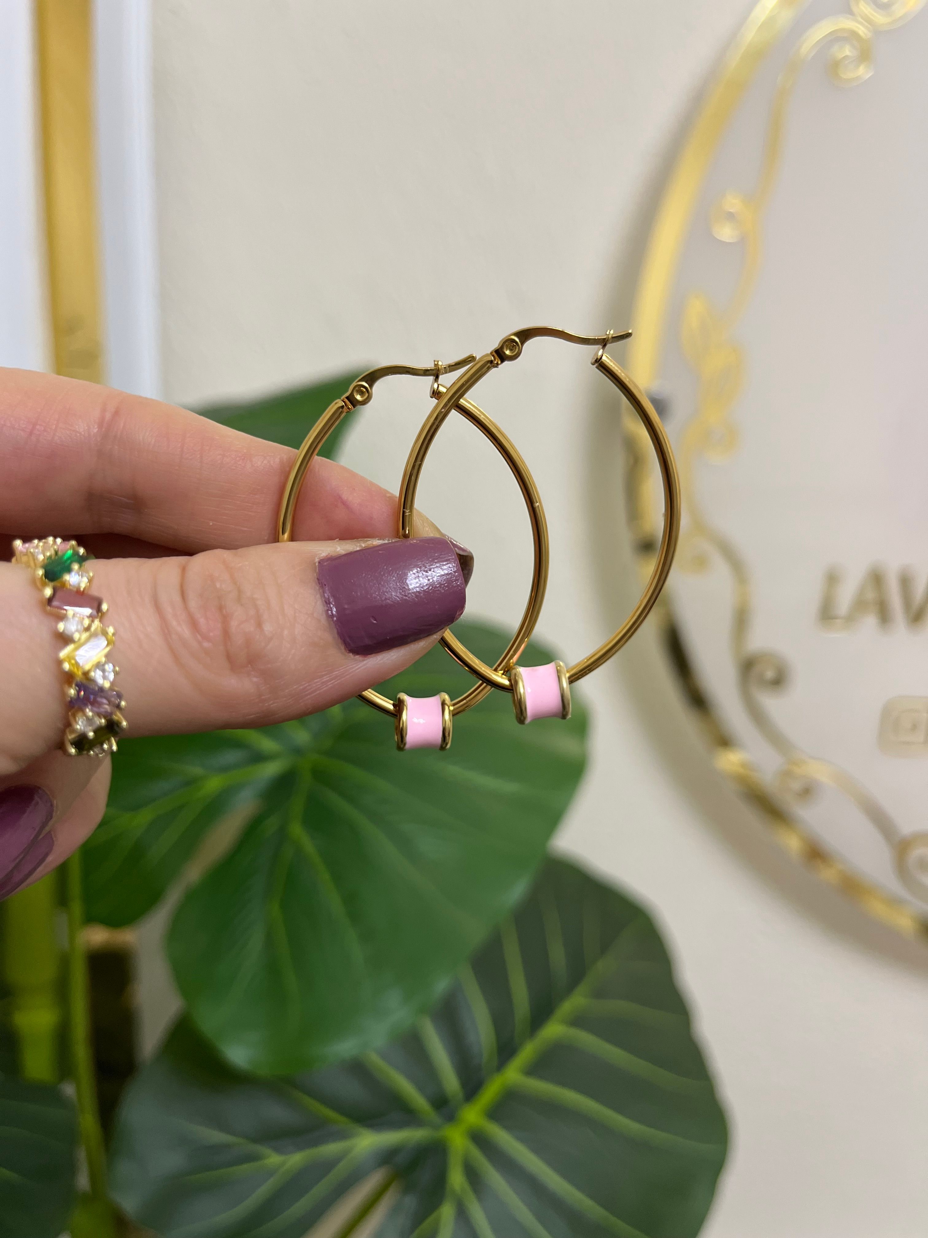 Pembe detay oval küpe-LAVİNYA