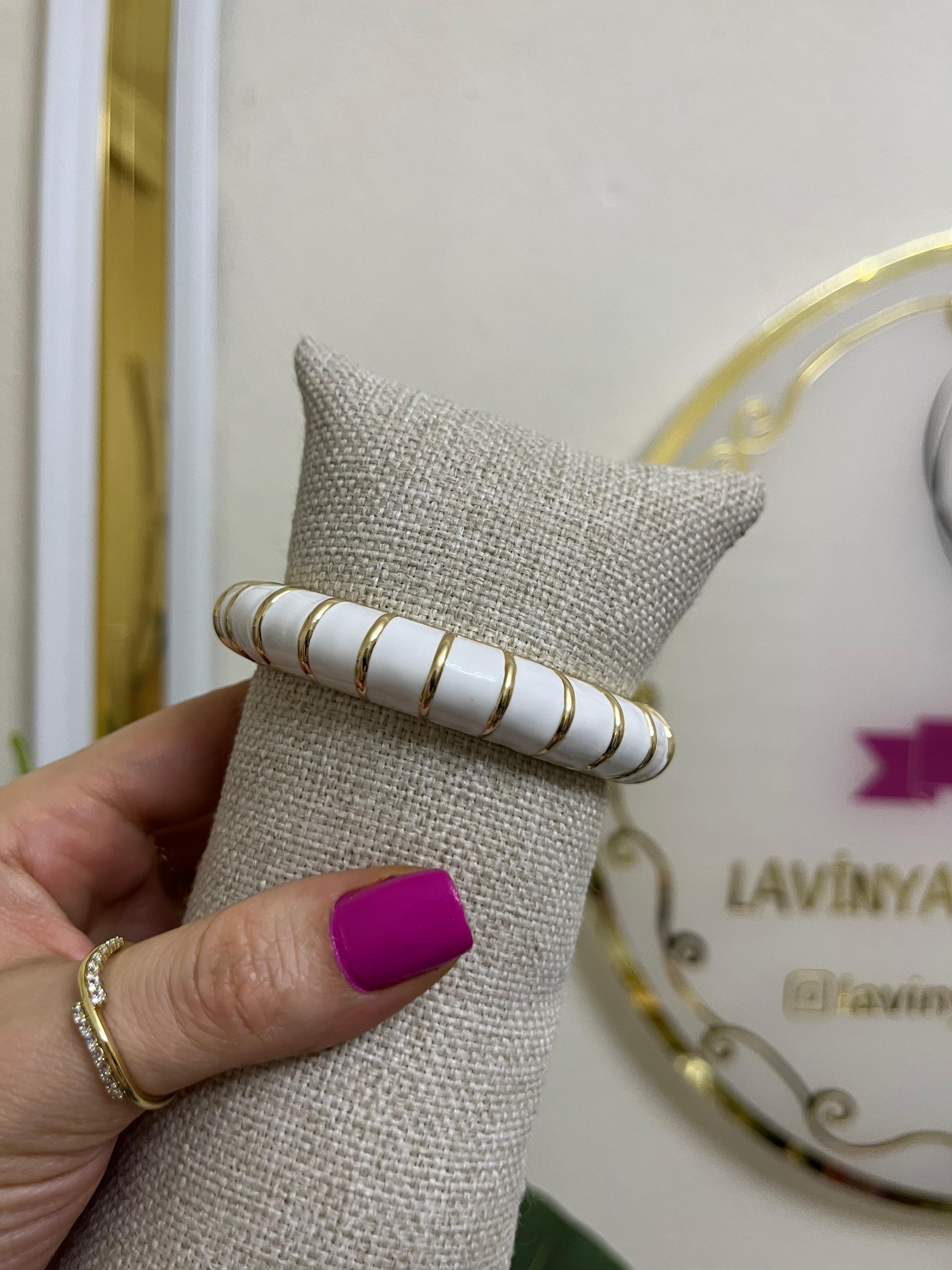 Mineli kelepçe-LAVİNYA