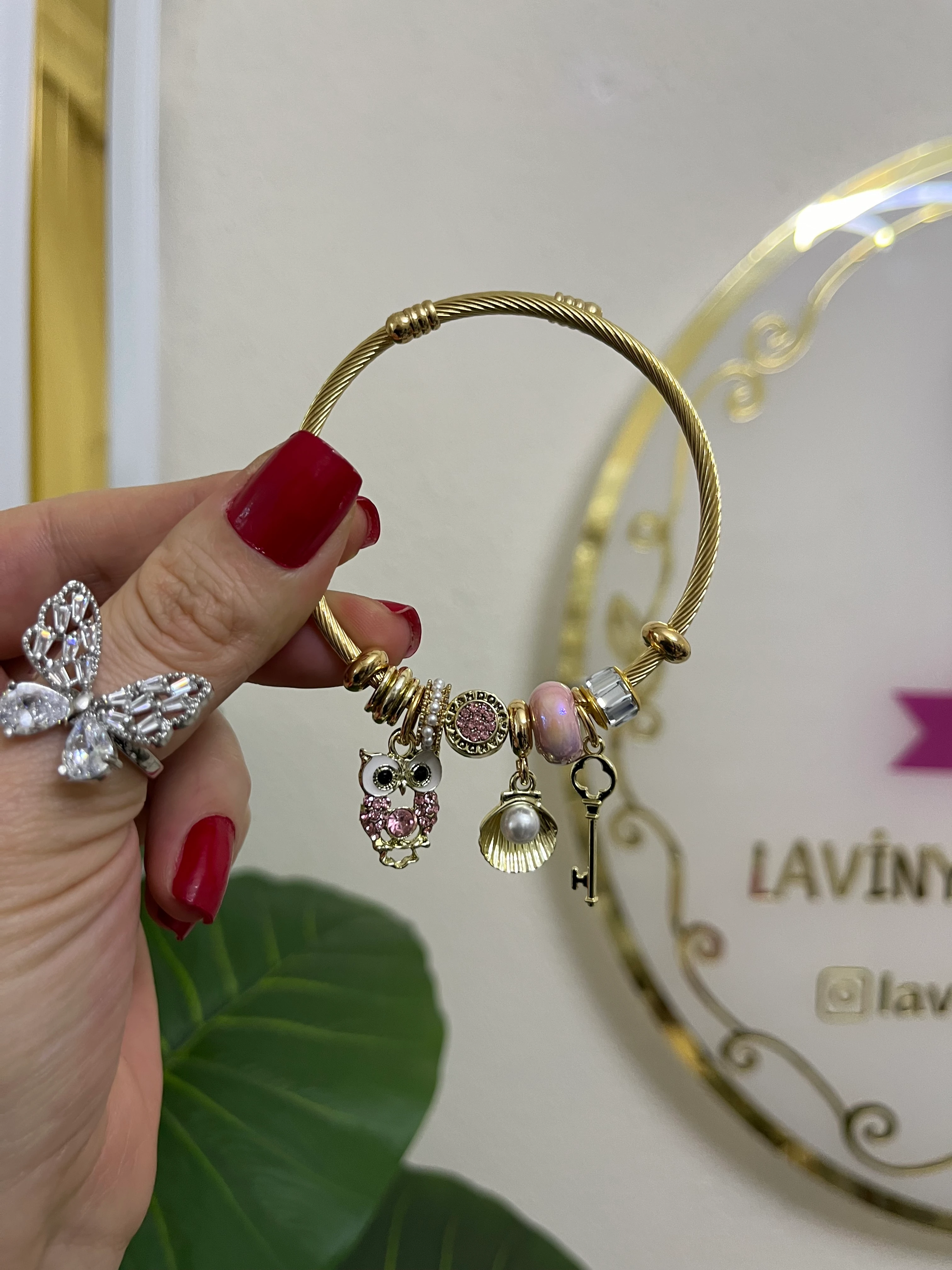 Charmlı bileklik-LAVİNYA