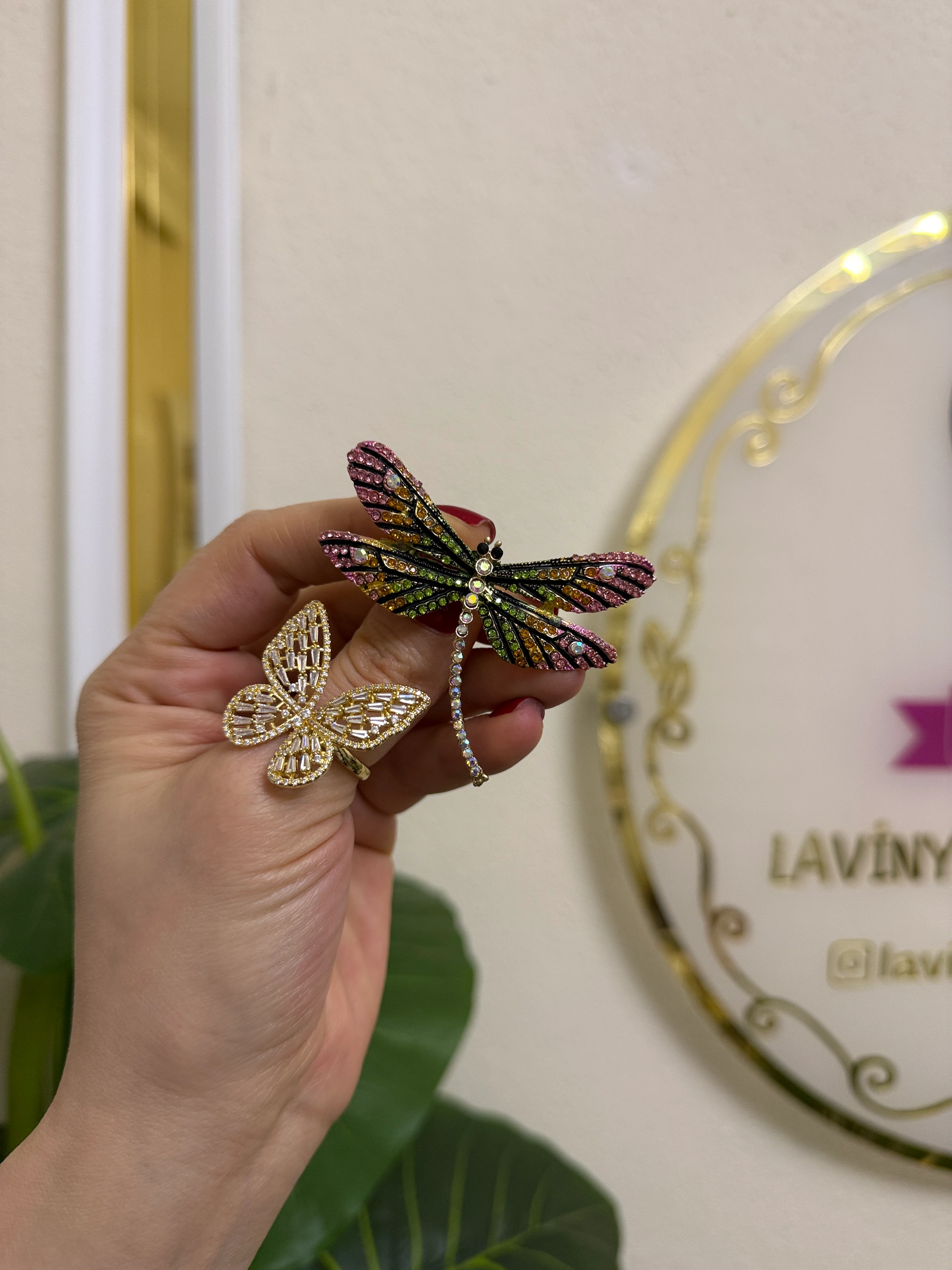 Premium broş-LAVİNYA