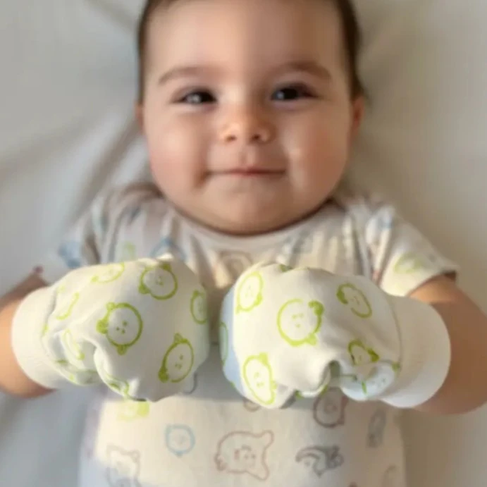 Desenli Pamuk Bebek Eldiveni