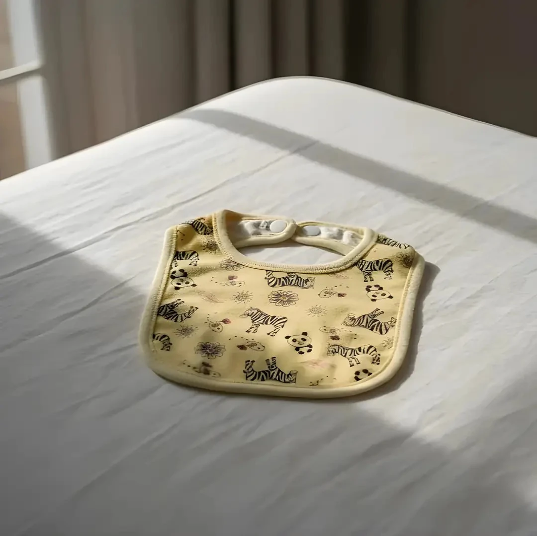 Su Geçirmez Bebek Mama Önlüğü