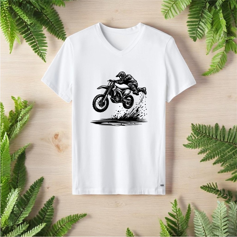 Çamurda Motorcu Off Road Tasarımlı V Yaka Tişört - Beyaz