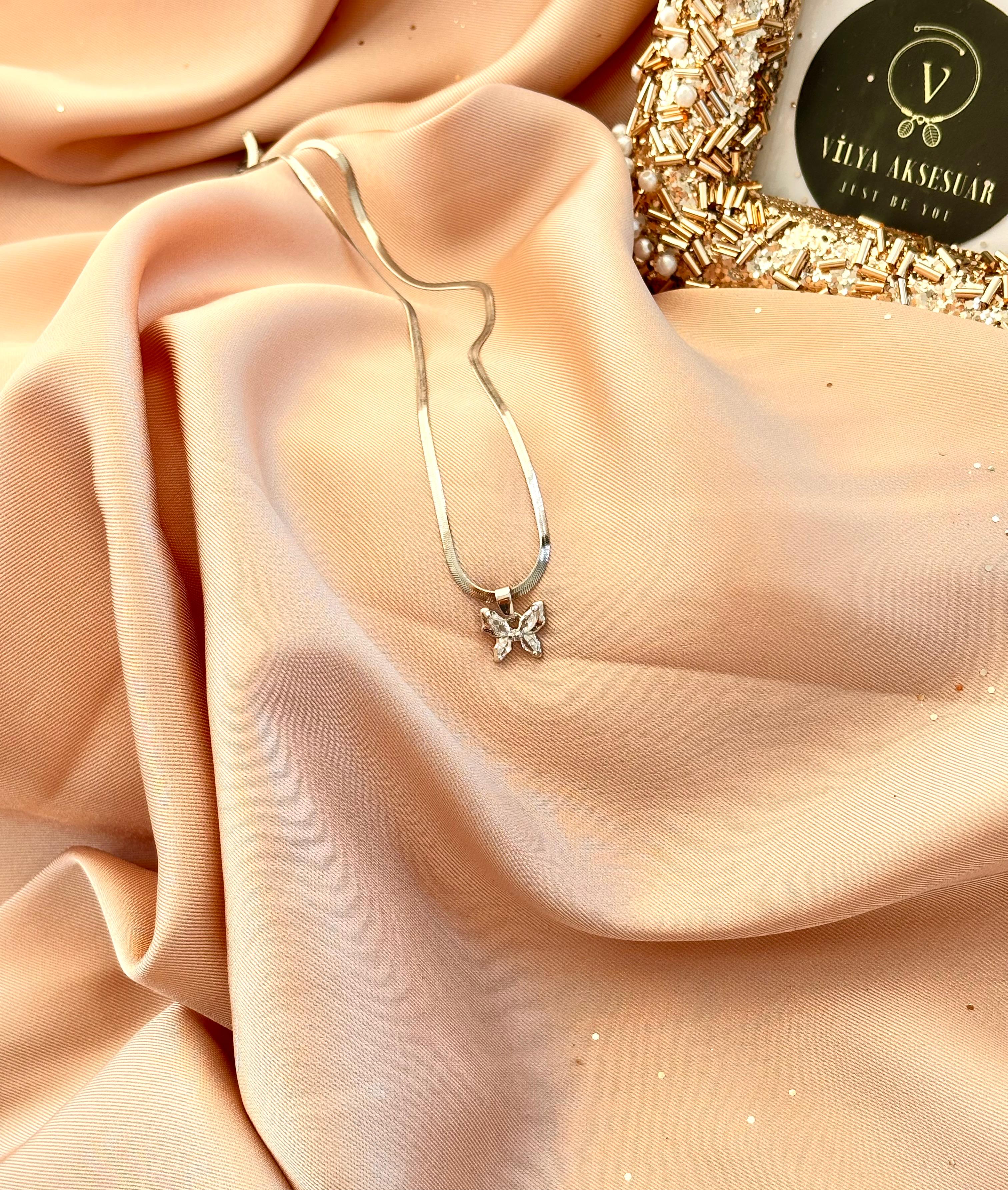 Küçük Kelebek Gümüş Kolye