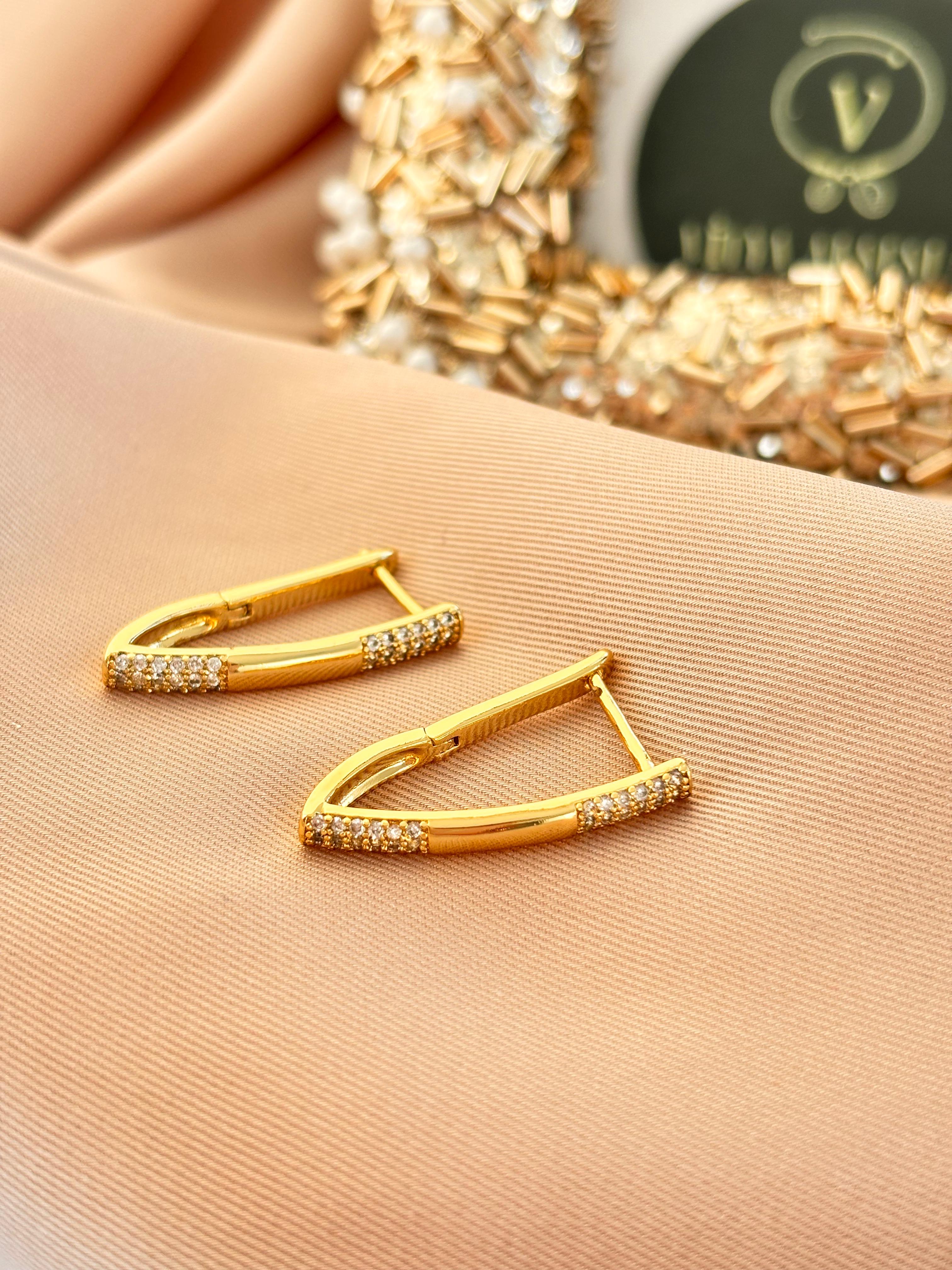 Altın Sarısı V Küpe