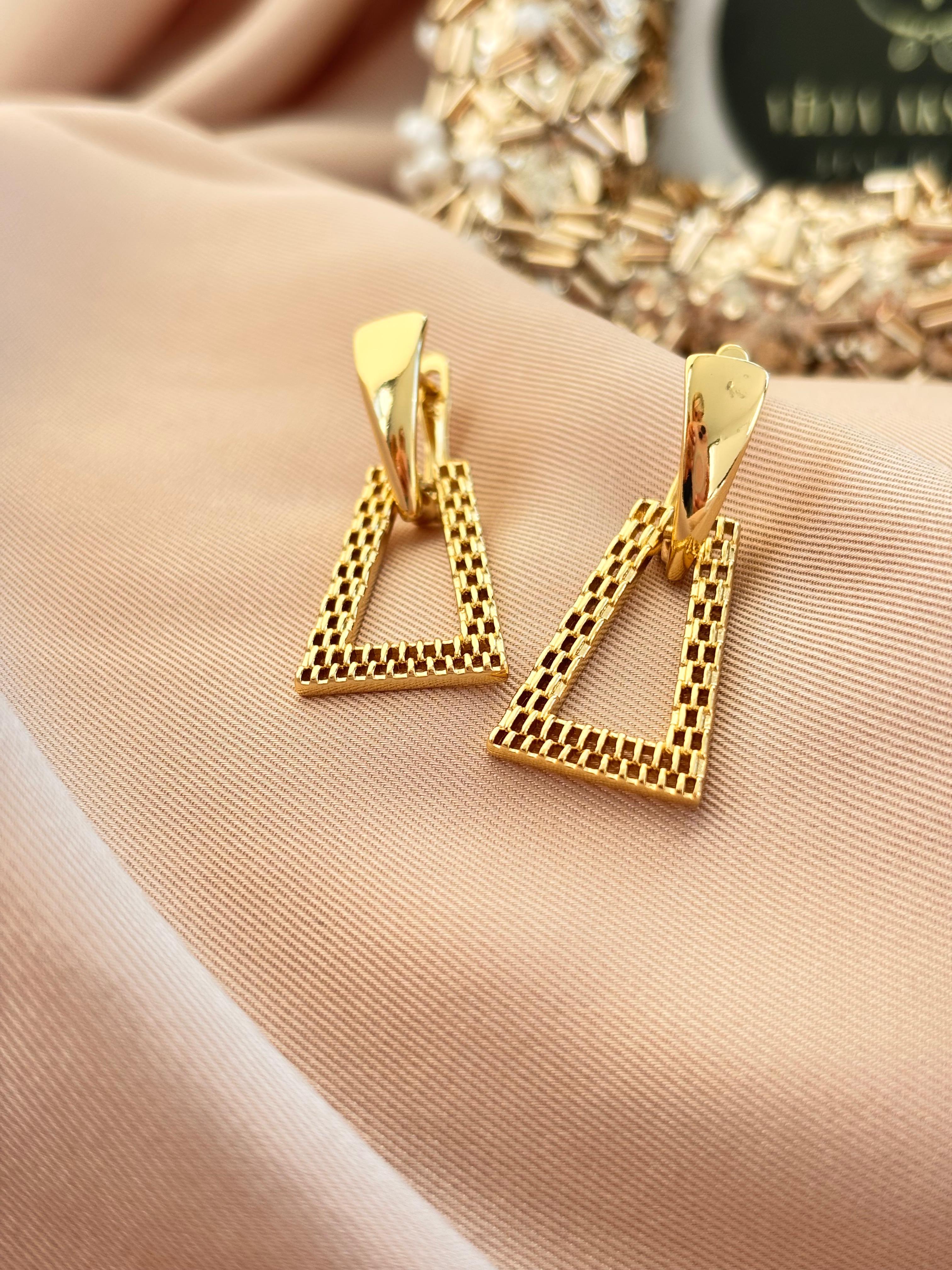 Sallantılı Hasır Küpe