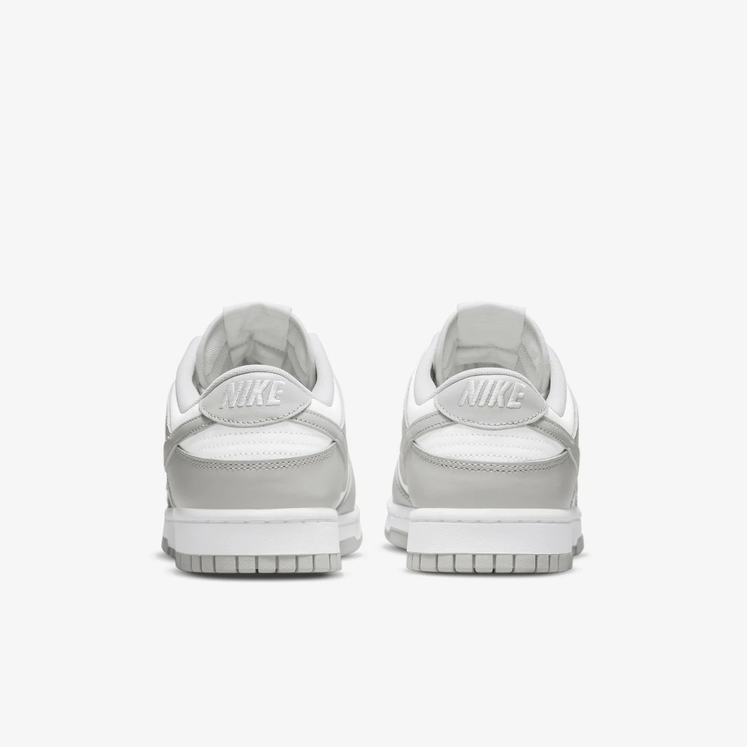 Dunk Low “Grey Fog”