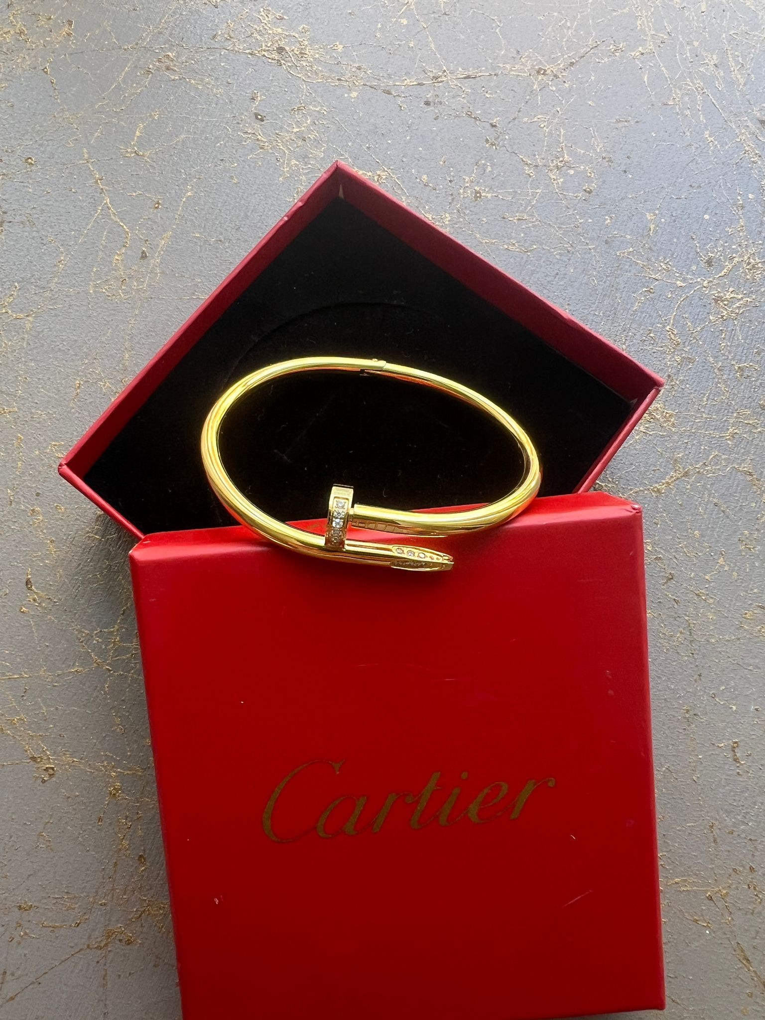 Cartier Silver Taşlı Çivi Bileklik