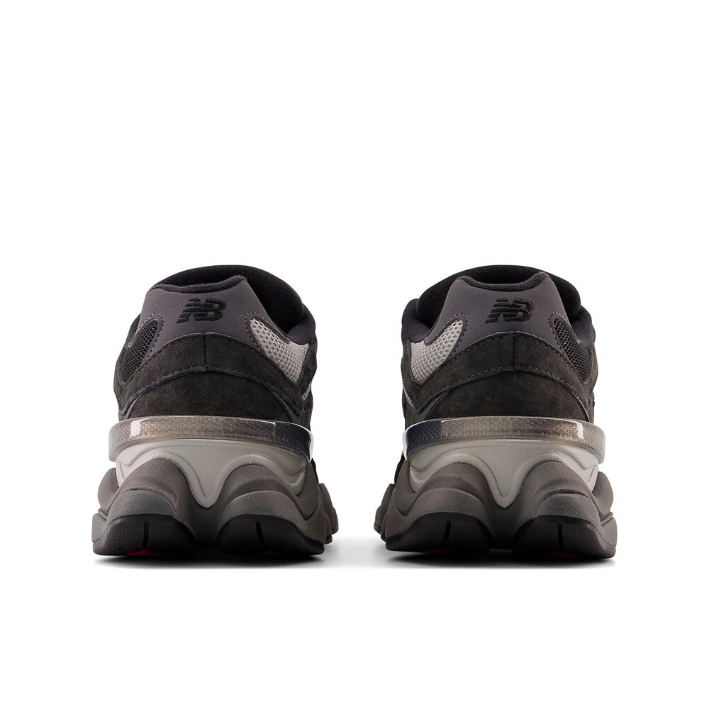 9060 Black