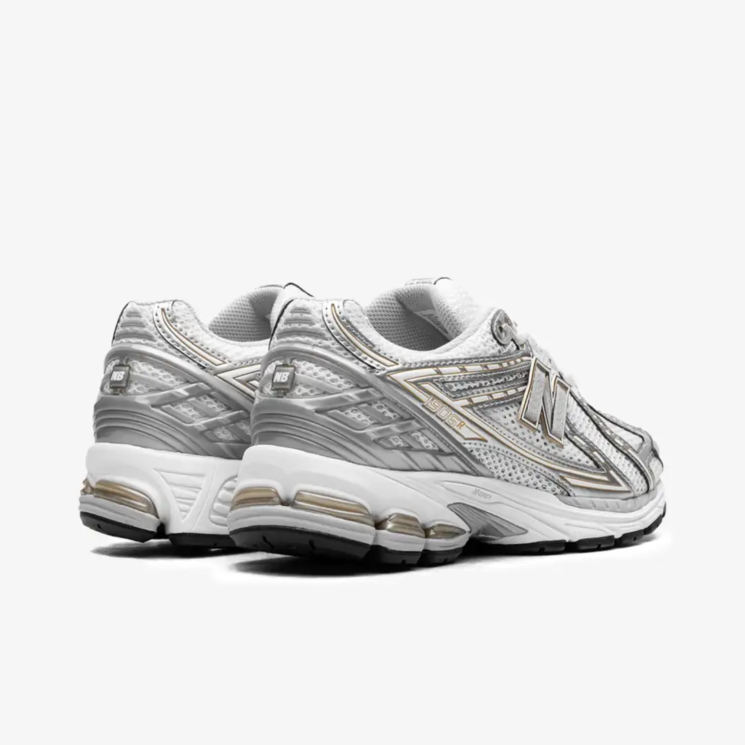 1906R White Rain Cloud Silver Metallic