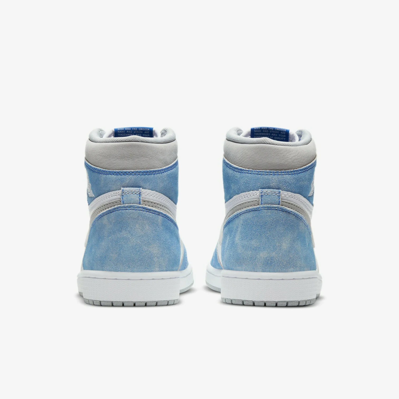 Air Jordan 1 Hyper Royal