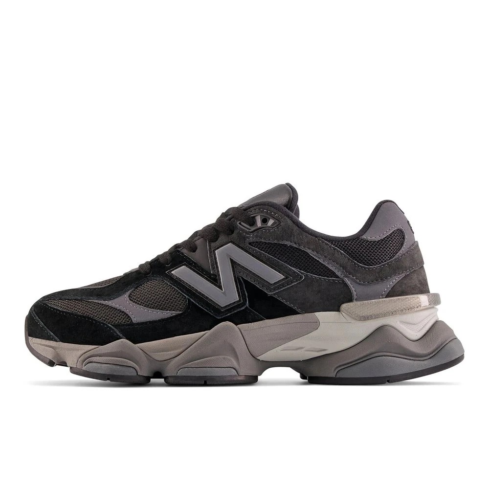 9060 Black