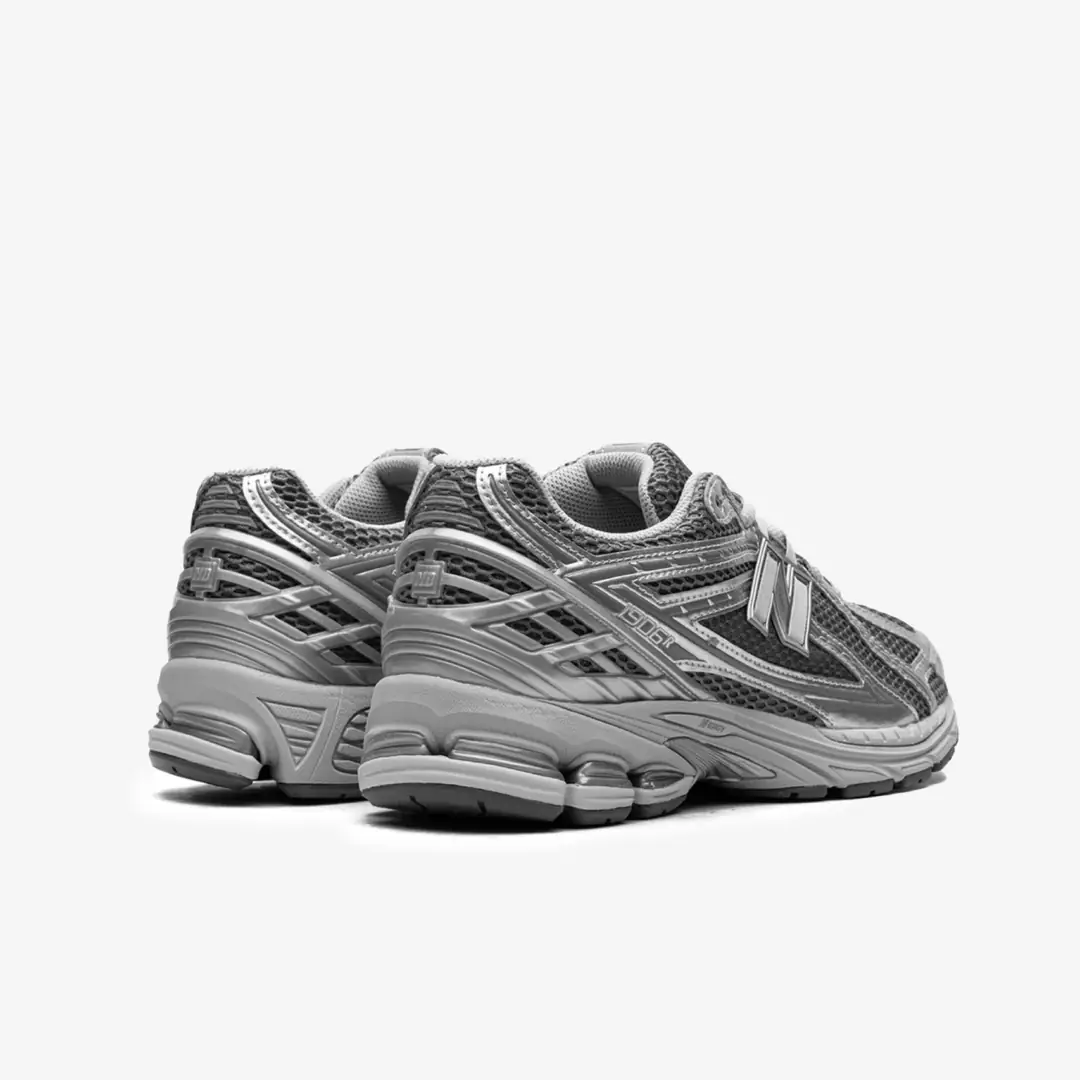  1906R 'Metallic Silver'