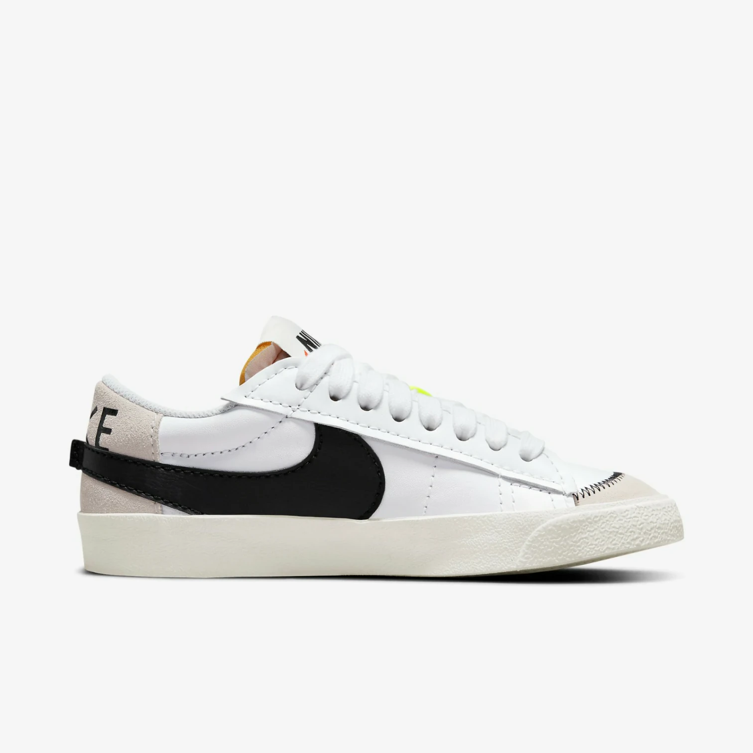 Blazer Low '77 Jumbo White