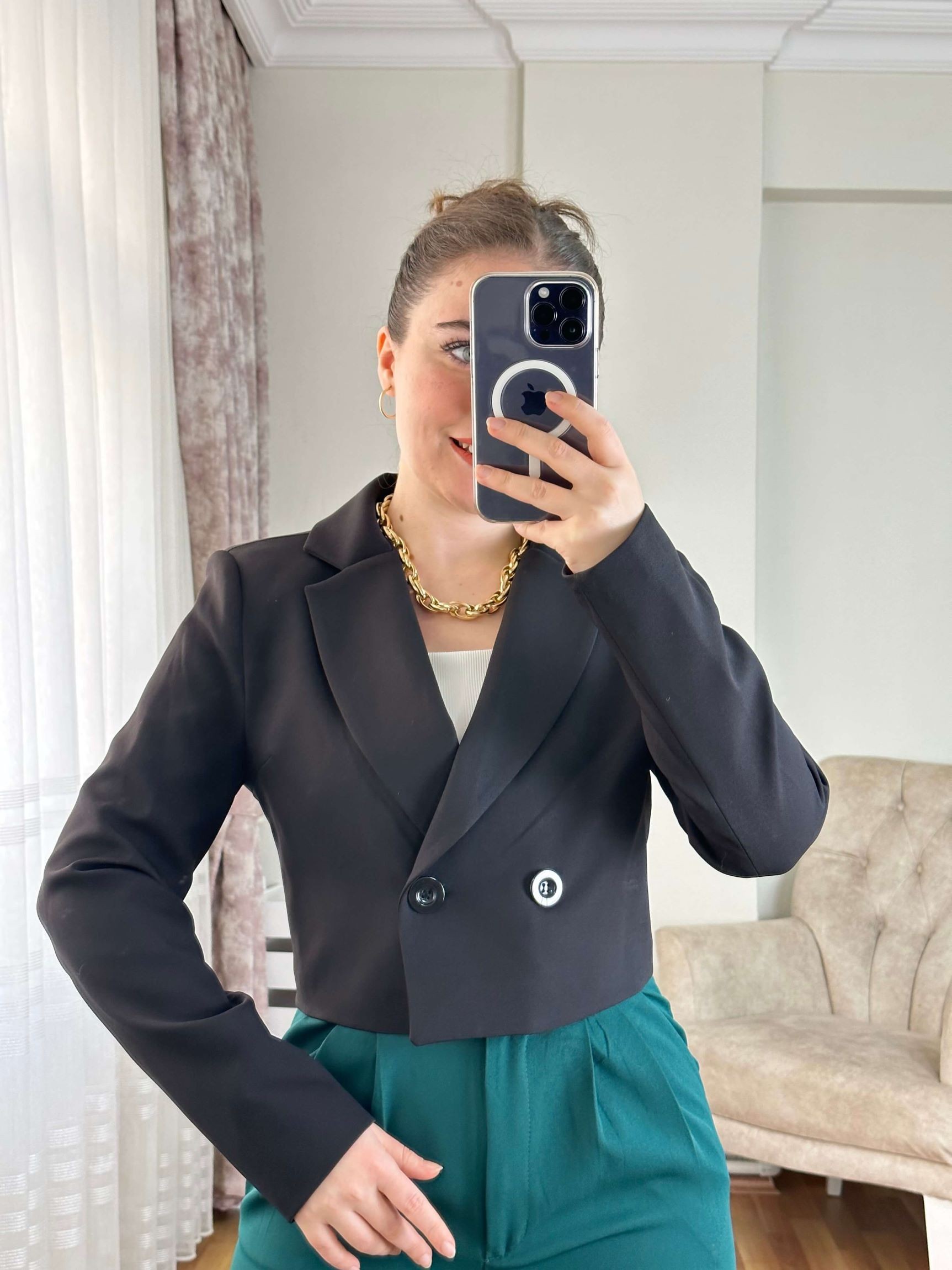Kaesta Kısa Vatkalı Blazer Ceket - Siyah