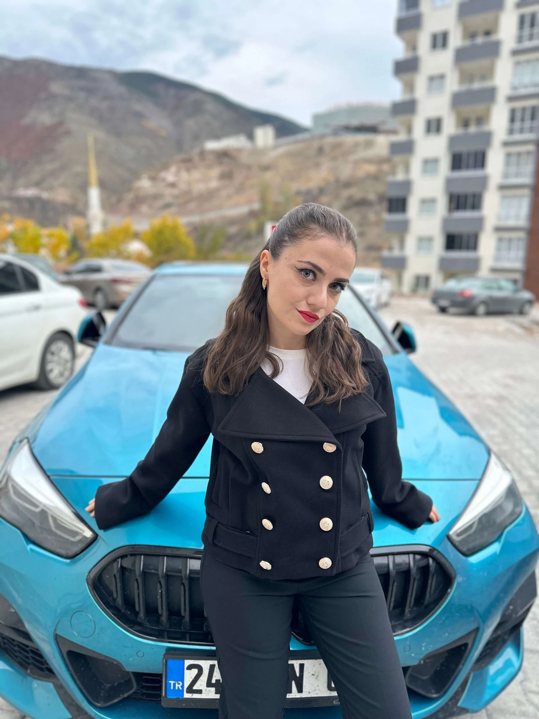 Düğme Detaylı Astarlı Kaşe