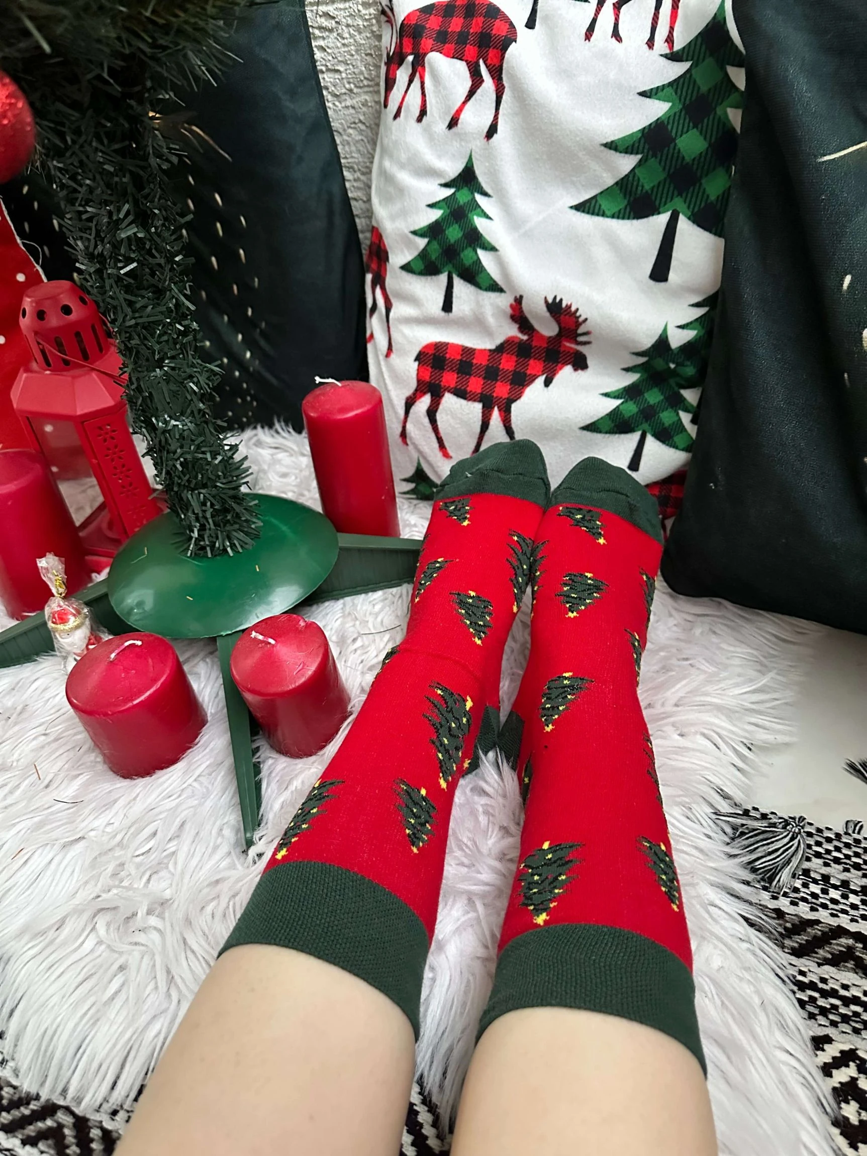 Kırmızı Çam Ağaçlı Noel Çorabı