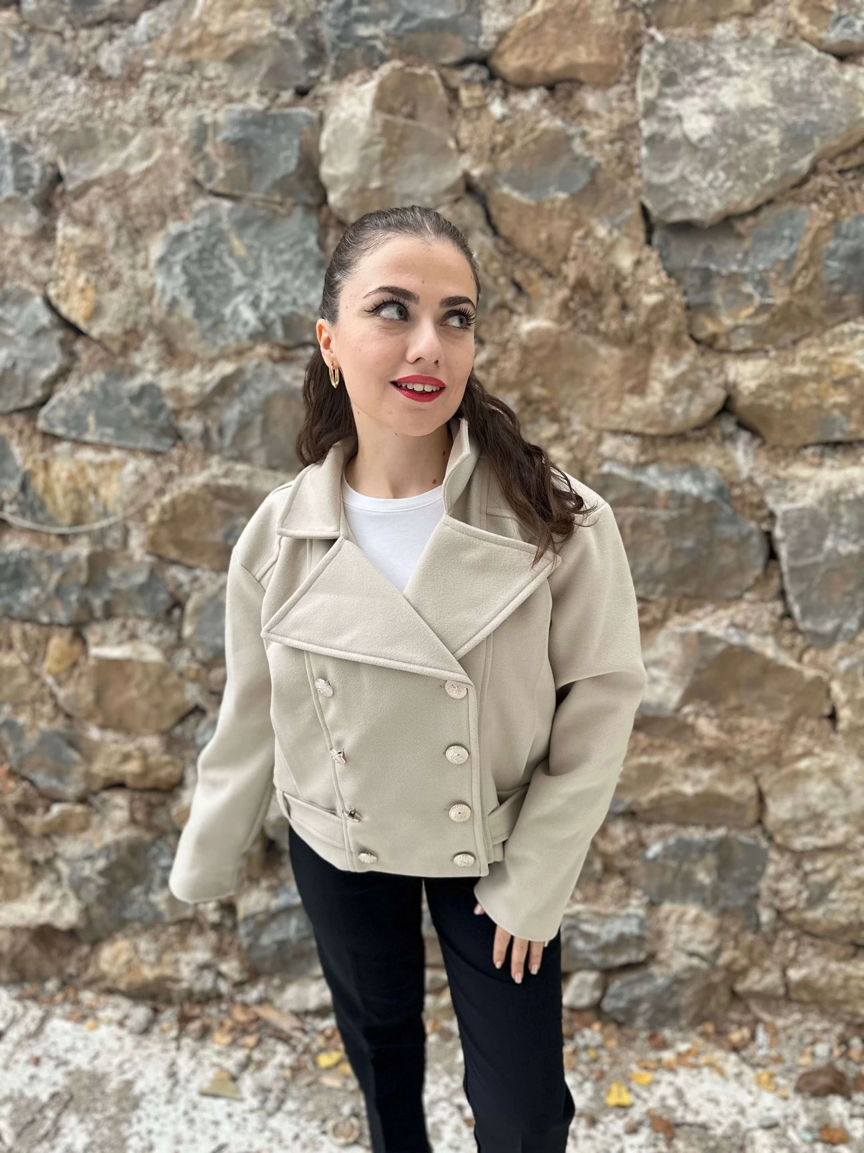 Düğme Detaylı Astarlı Kaşe - Bej