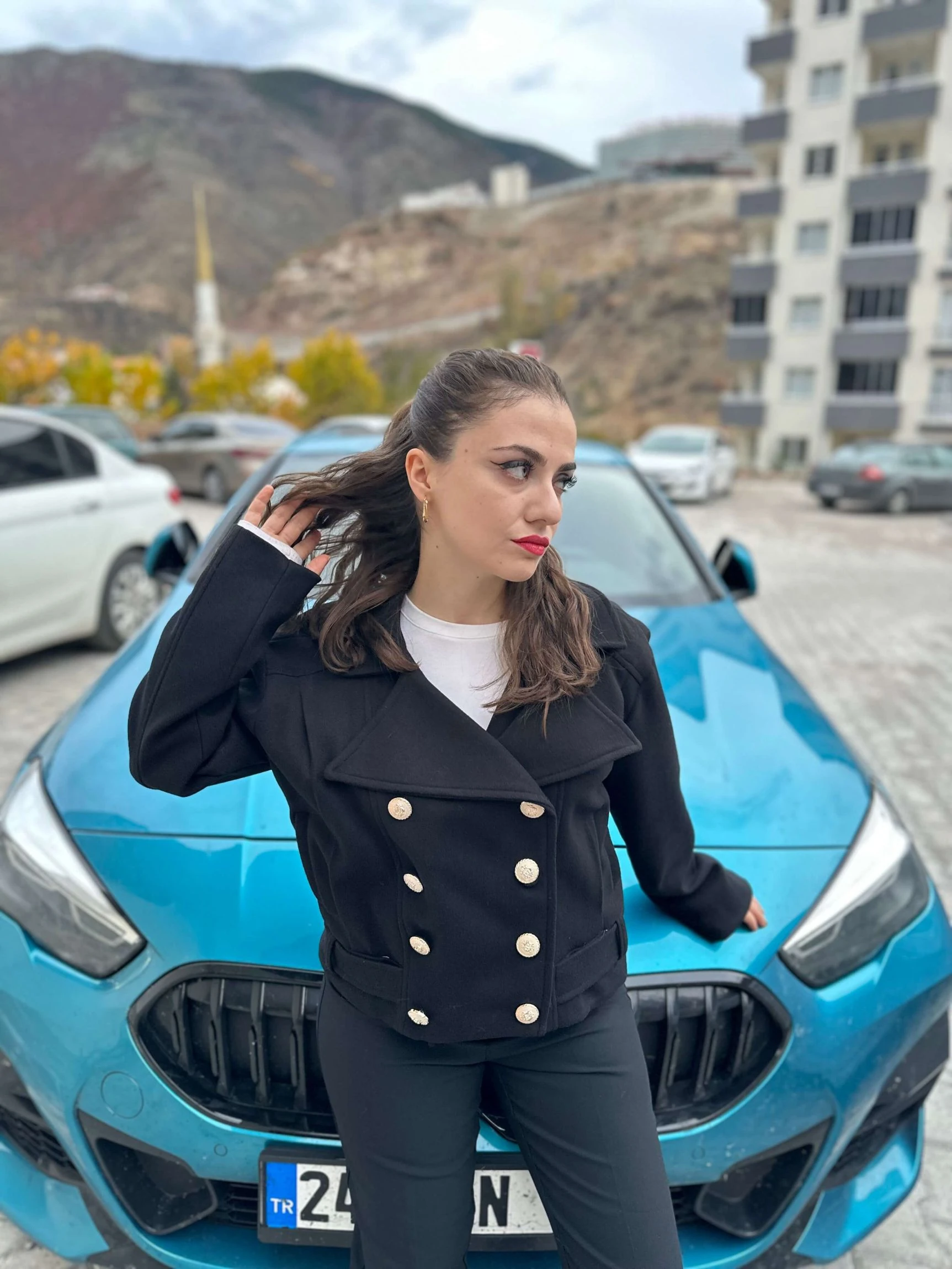 Düğme Detaylı Astarlı Kaşe - Siyah