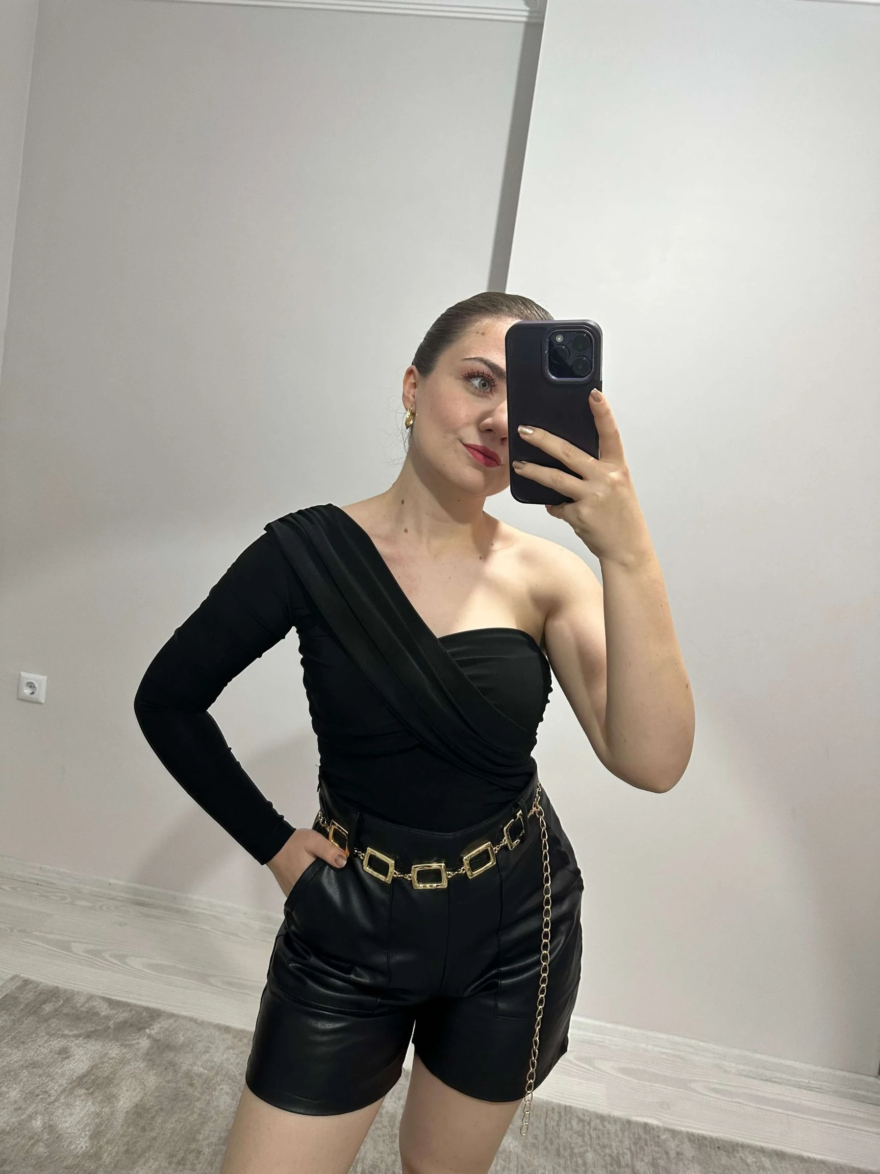 Tek Omuz Crop Bluz - Siyah