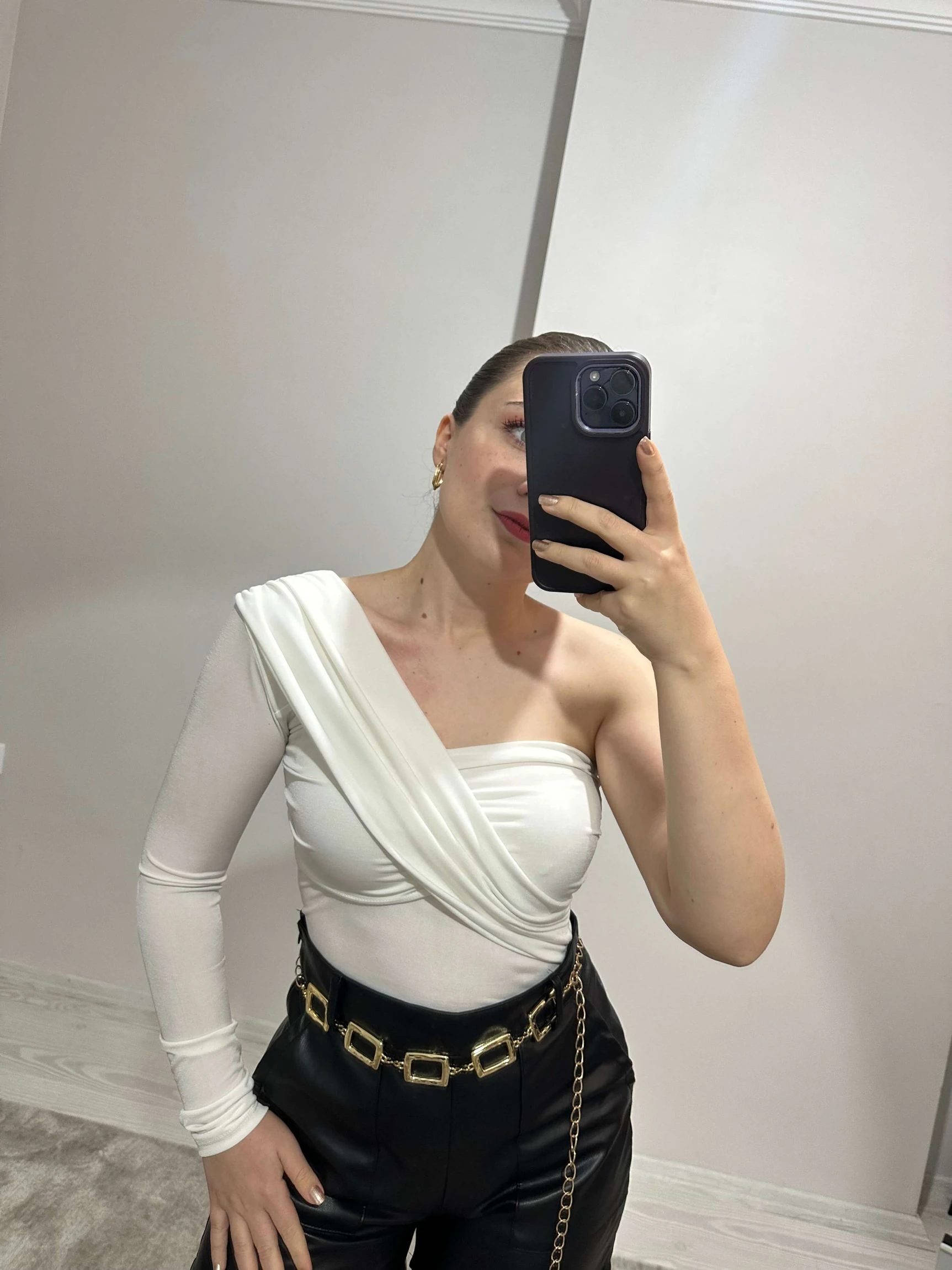 Tek Omuz Crop Bluz - Beyaz