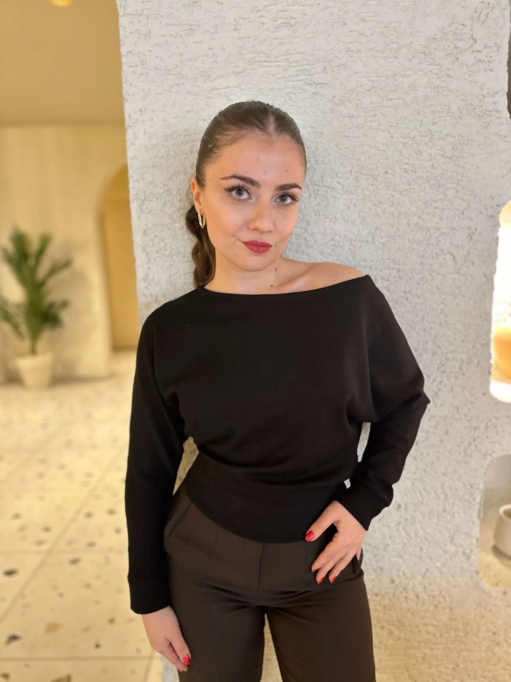 OYS Etiketli Yarasa Kol Kayık Yaka Bluz - Siyah