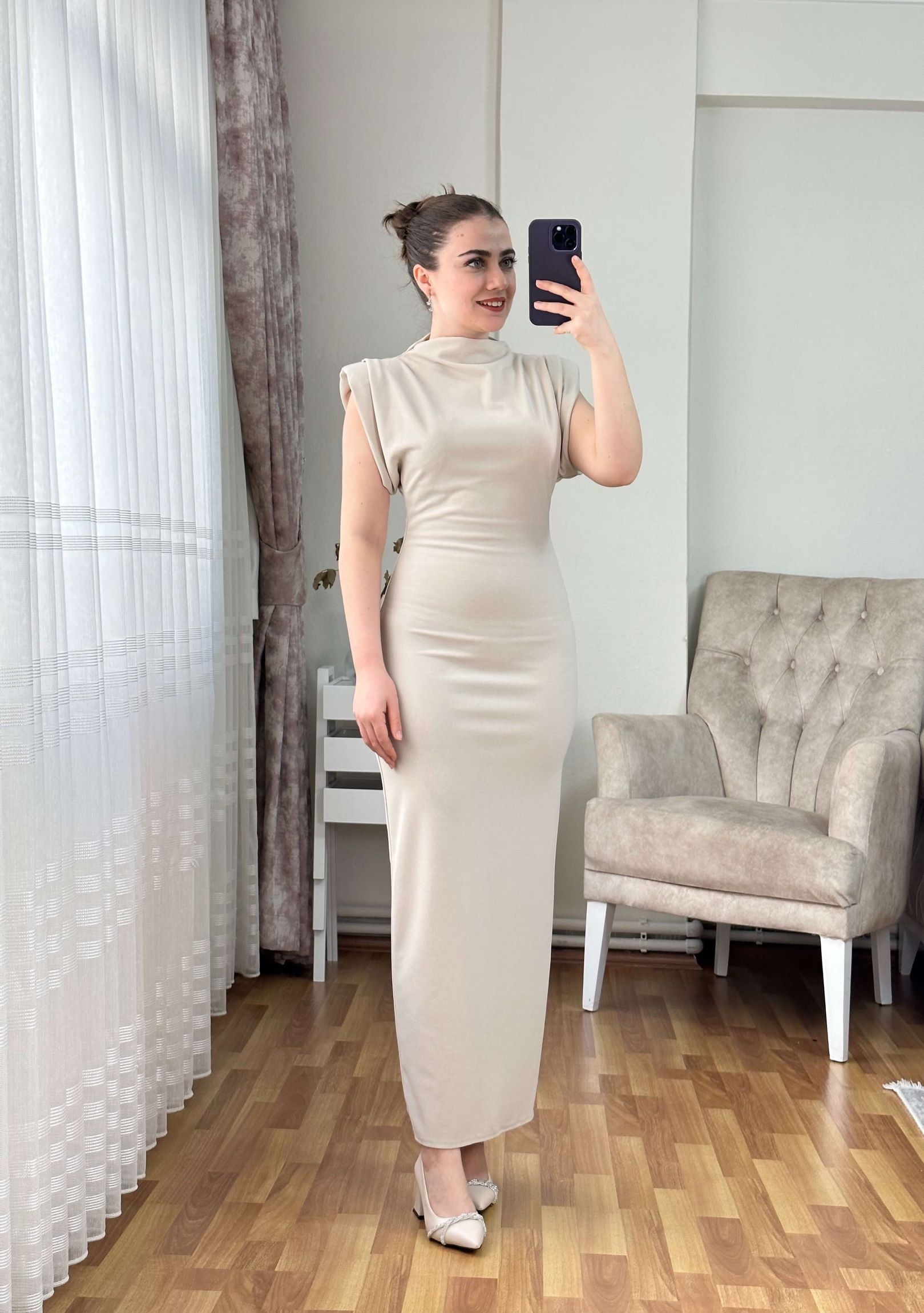 Kaesta Omuz Vatkalı Maxi Boy Örme Krep Elbise